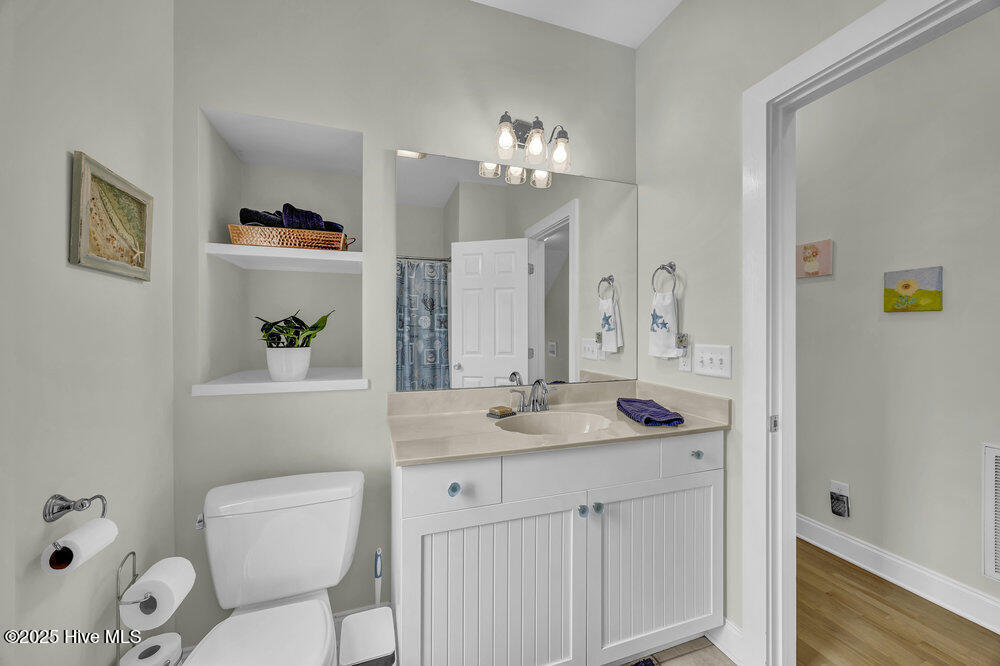 100542782 | Photo 39