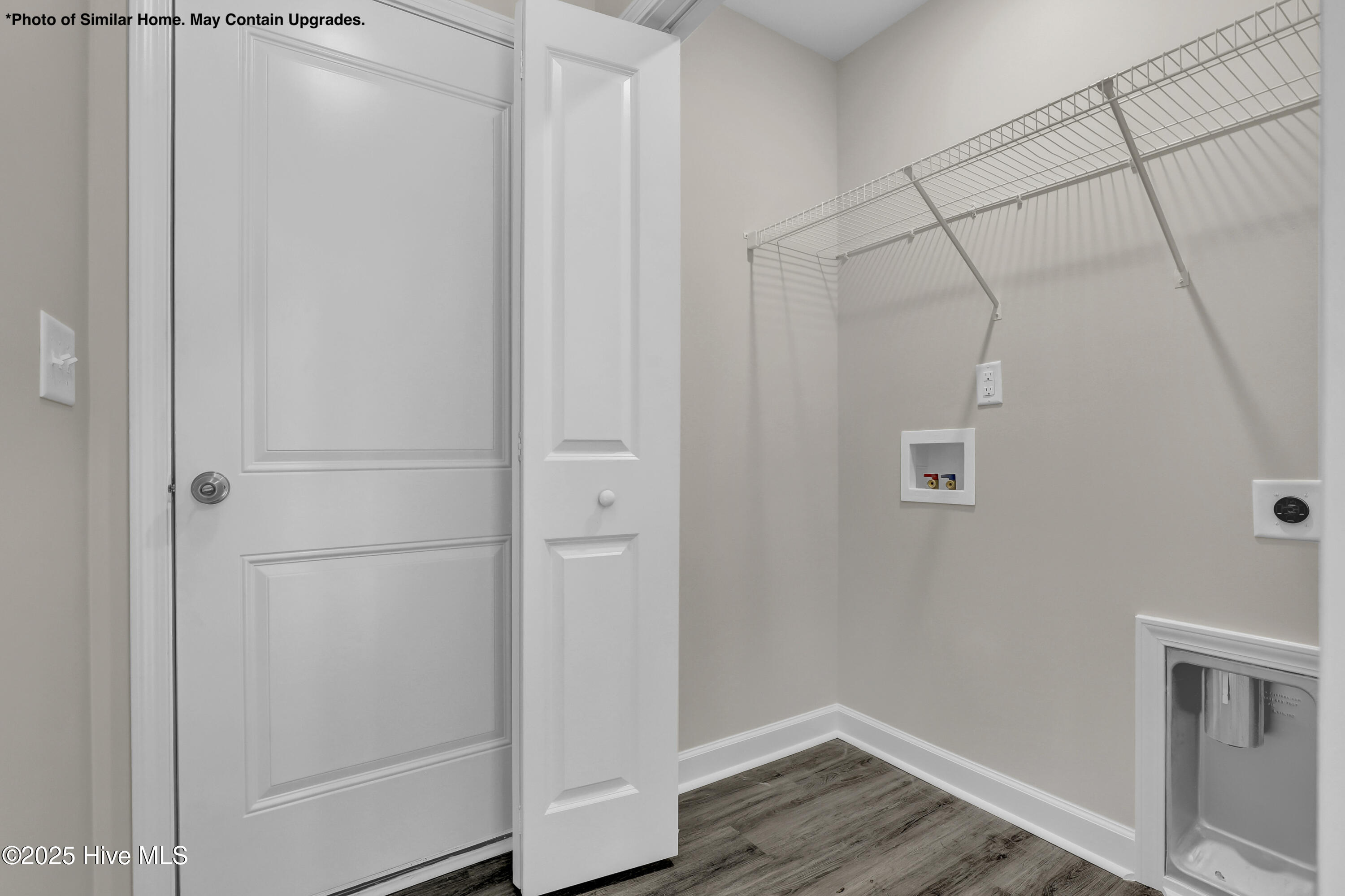 100514032 | Photo 14