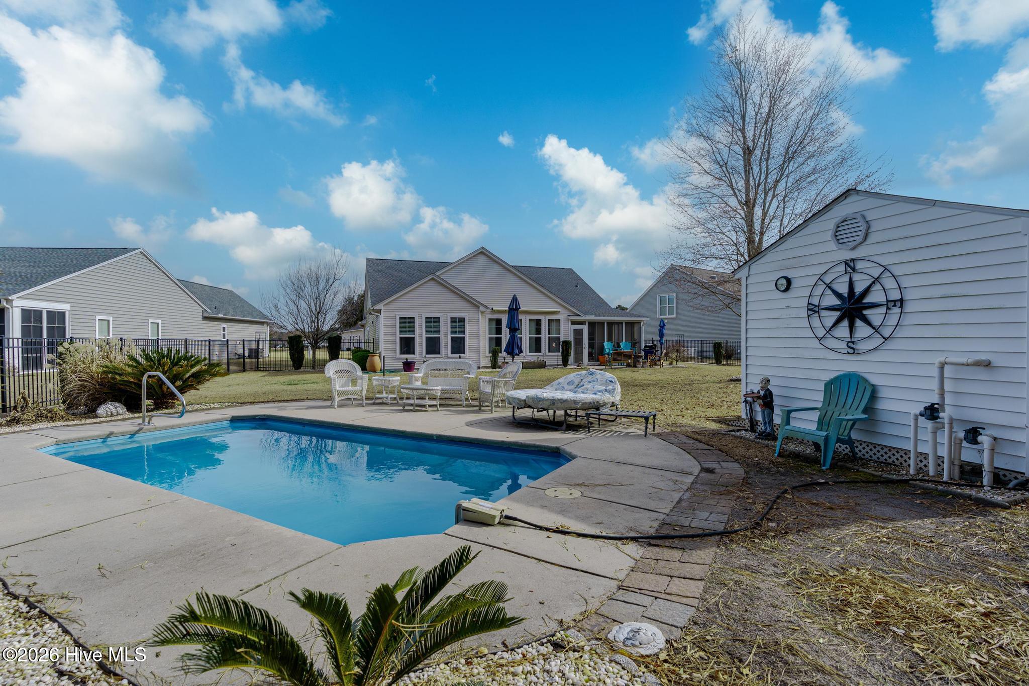 100550349 | Photo 31