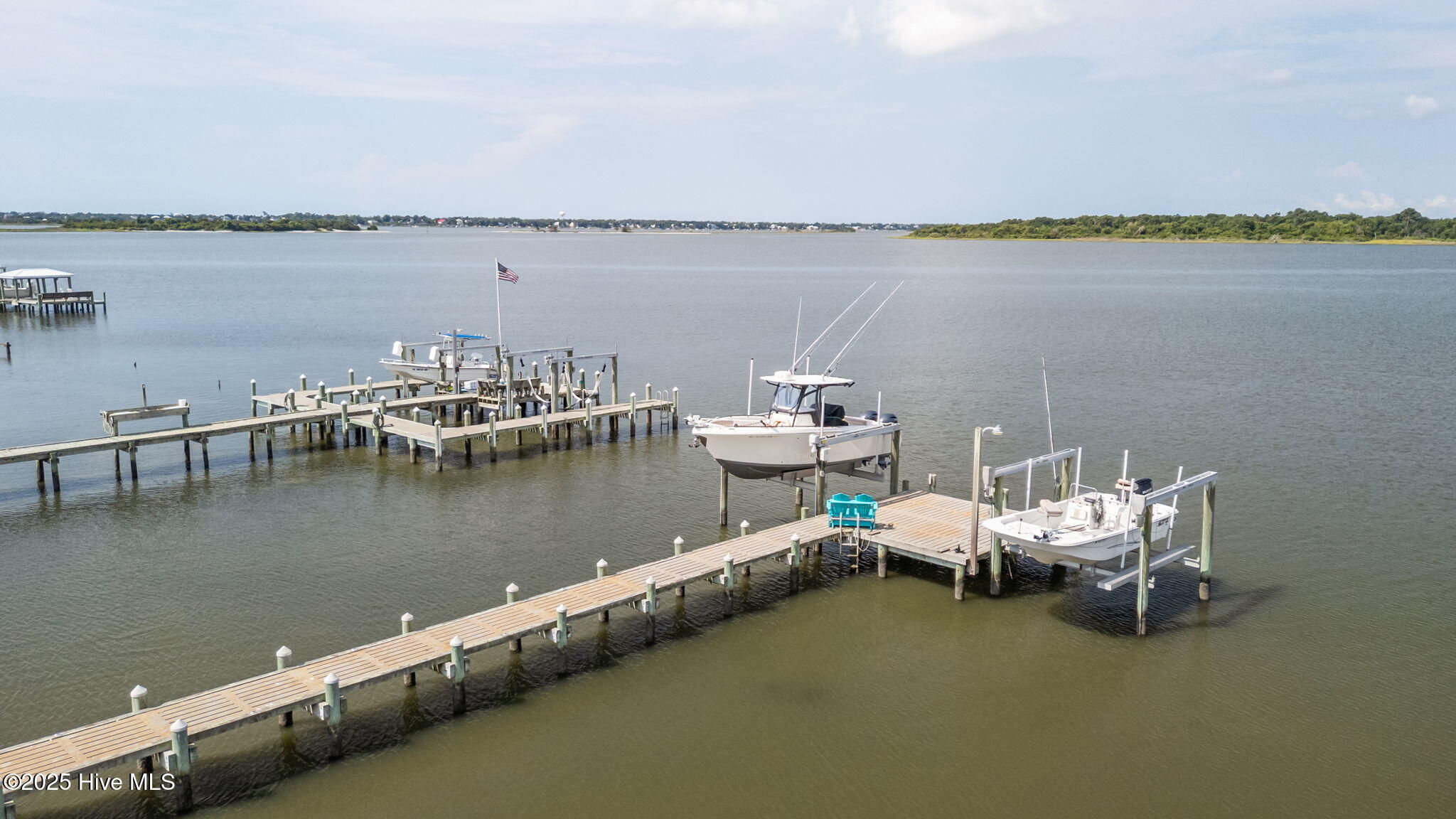 429 Live Oak Road,Newport