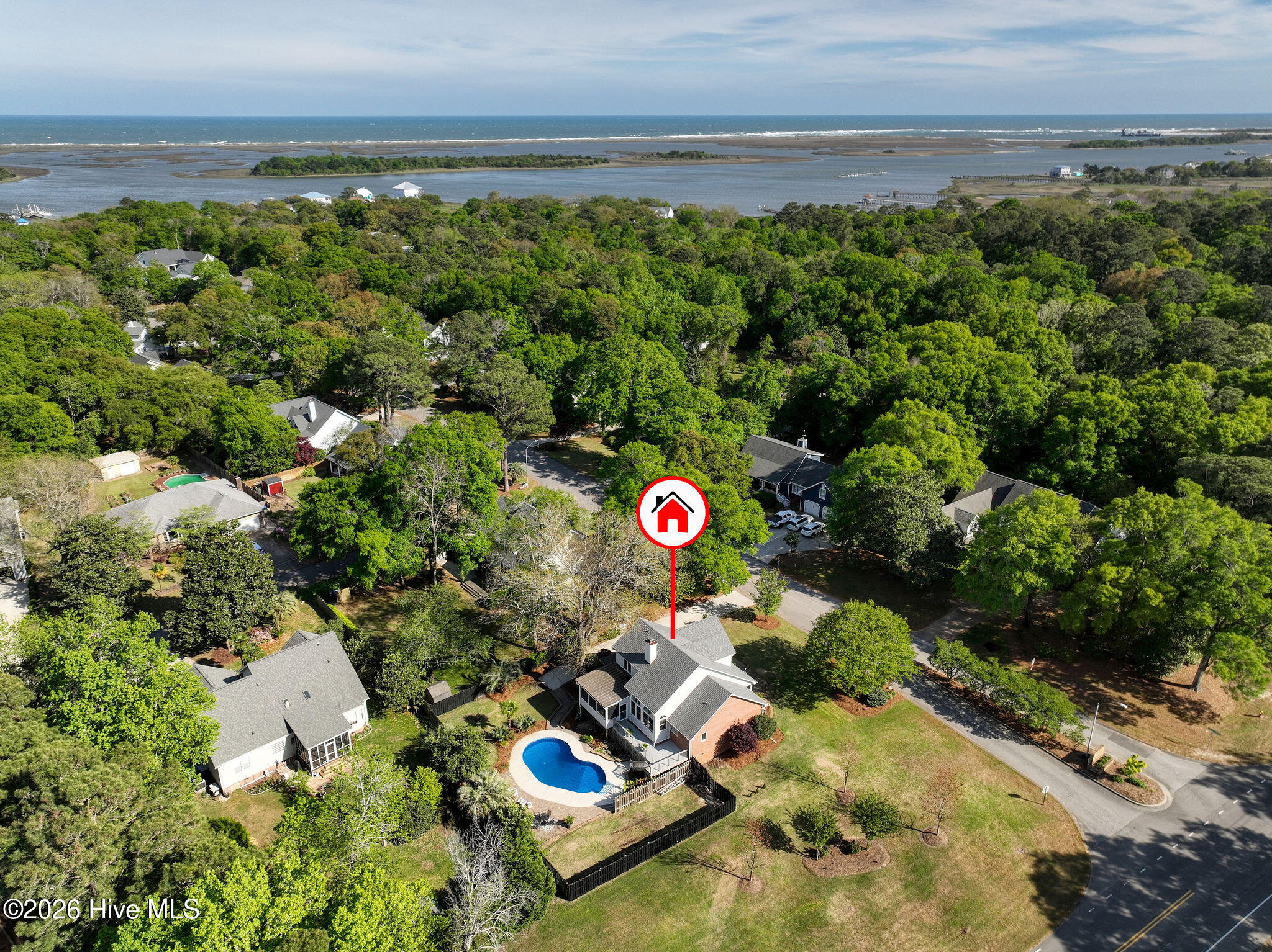 100567317 | Photo 75