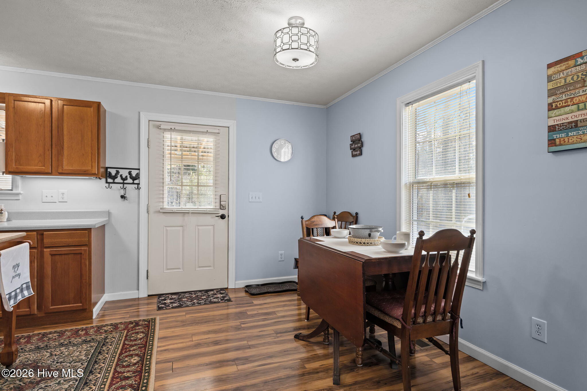585 Roberts Road,Newport