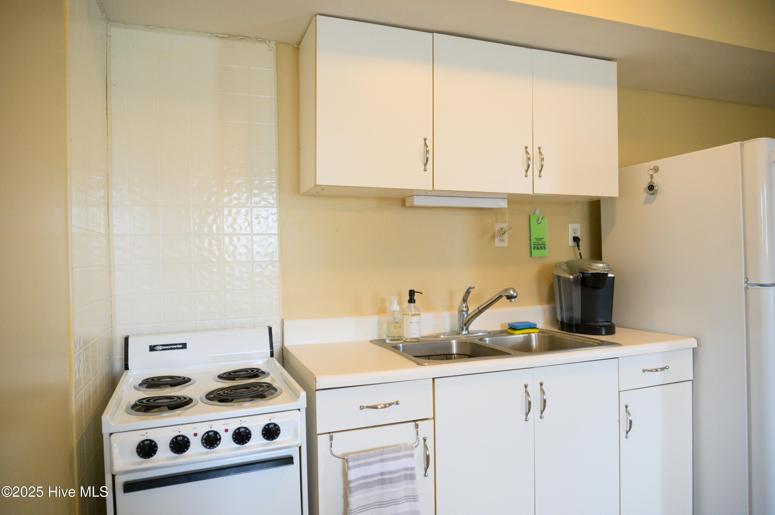 201 Henderson Boulevard 1