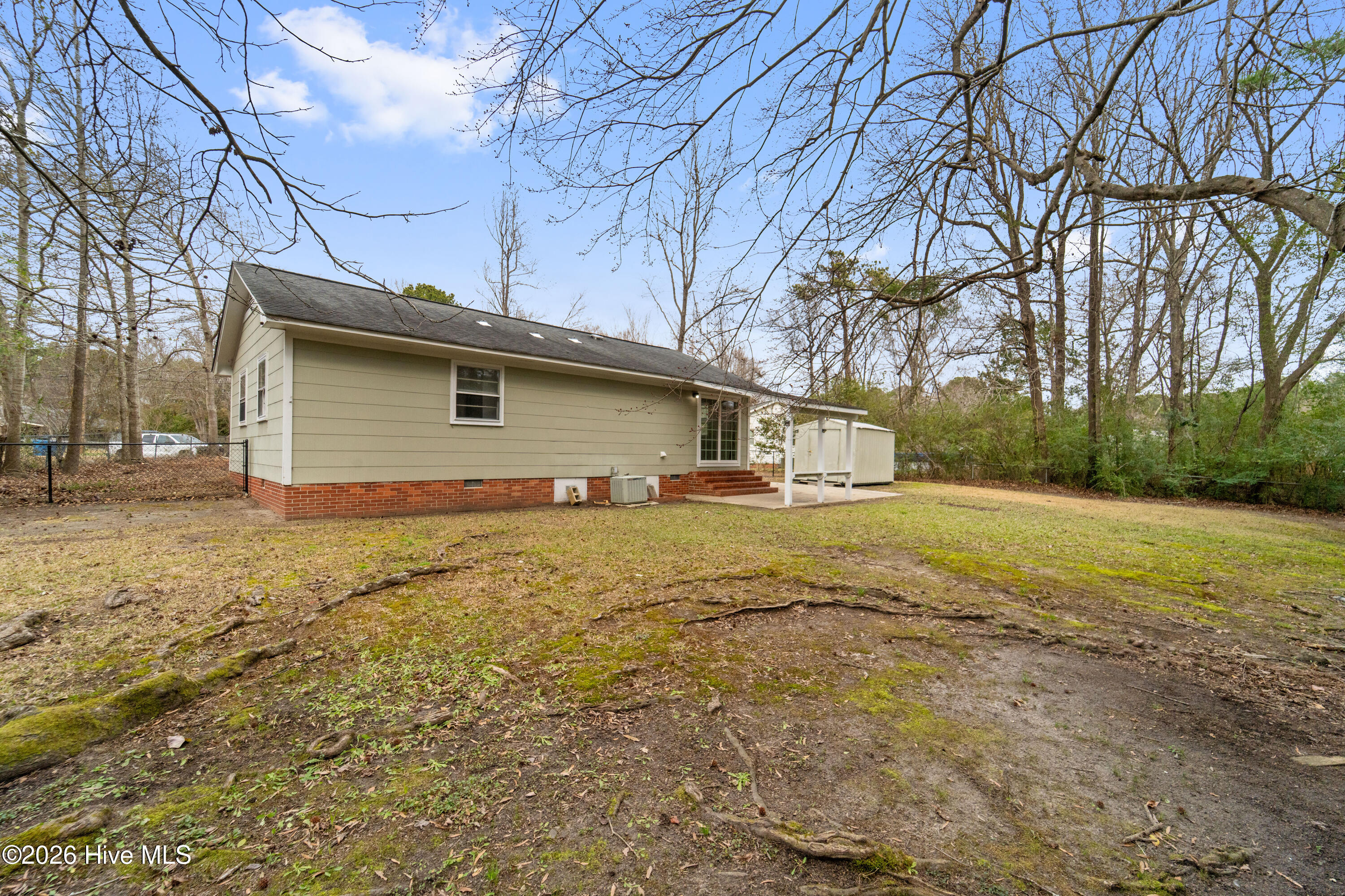 100551090 | Photo 11