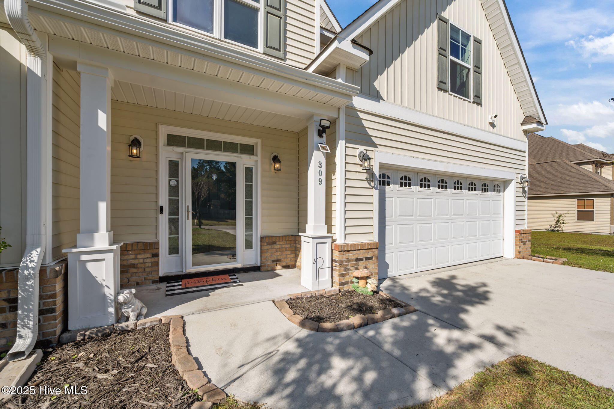 100538914 | Photo 38