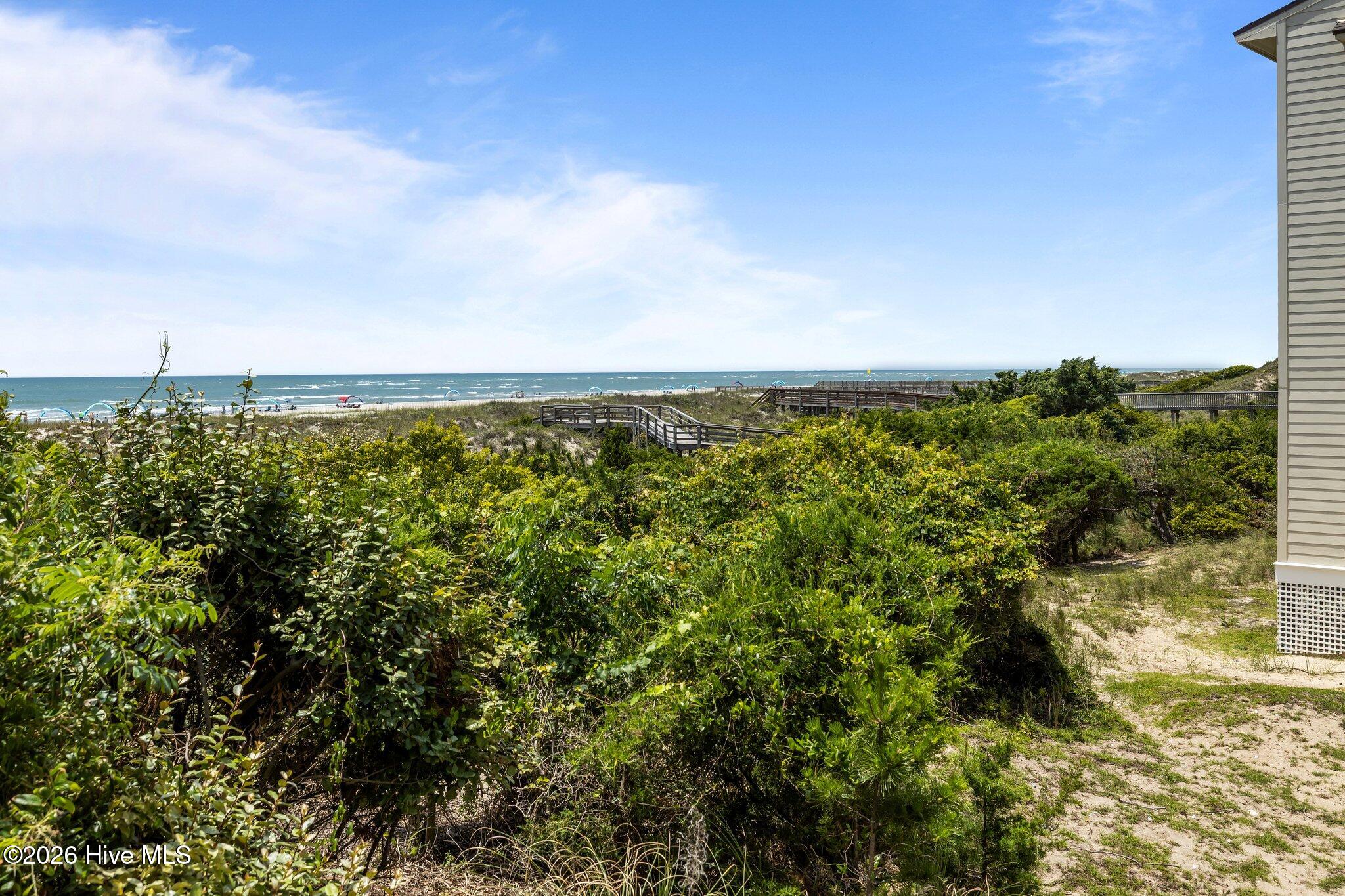 100551038 | Photo 27