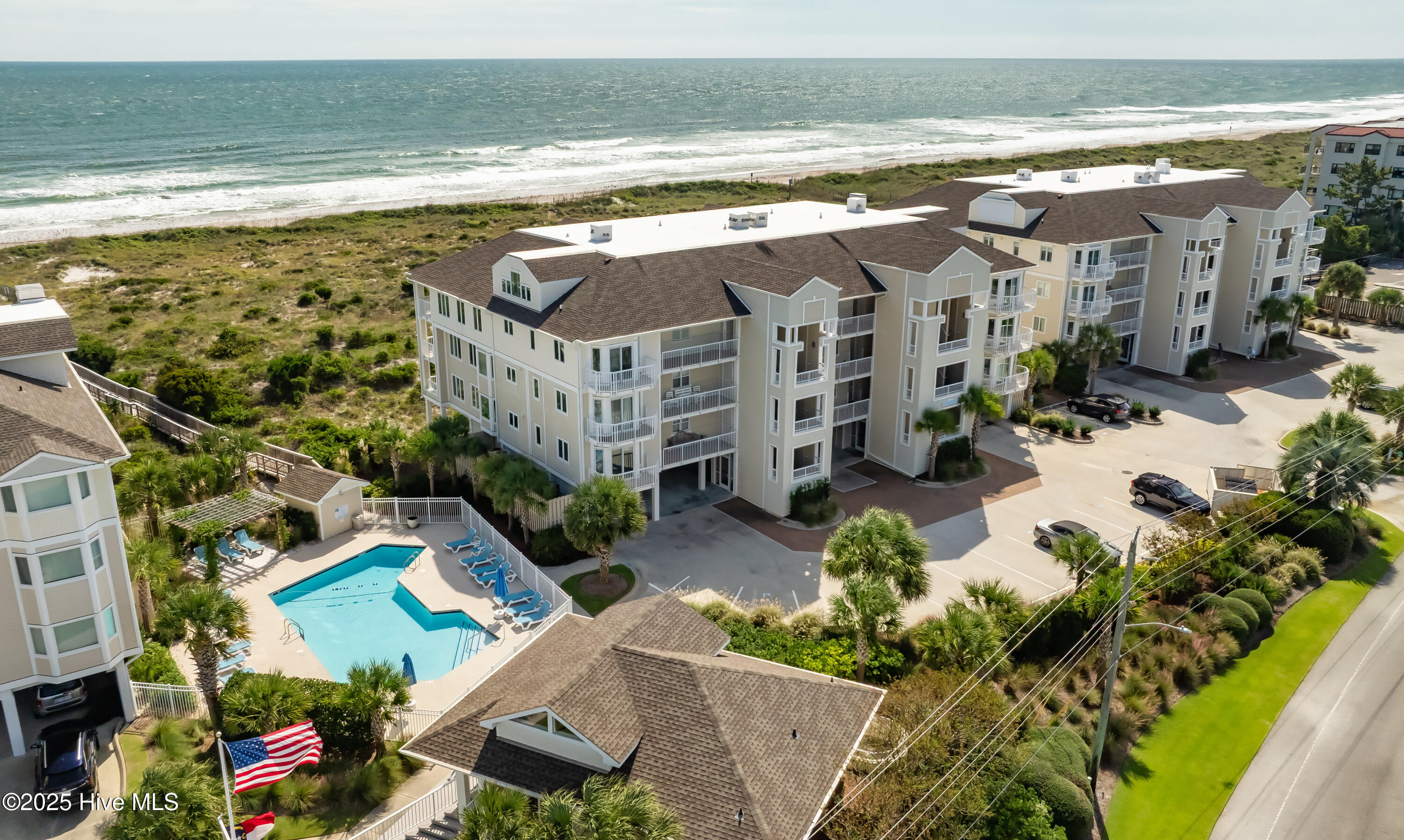 100535604 | Photo 71