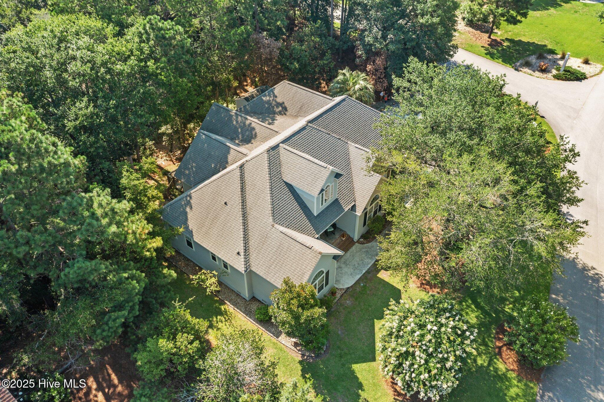 100519195 | Photo 44