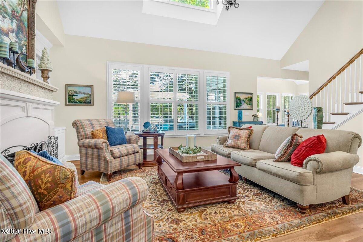 100567087 | Photo 18