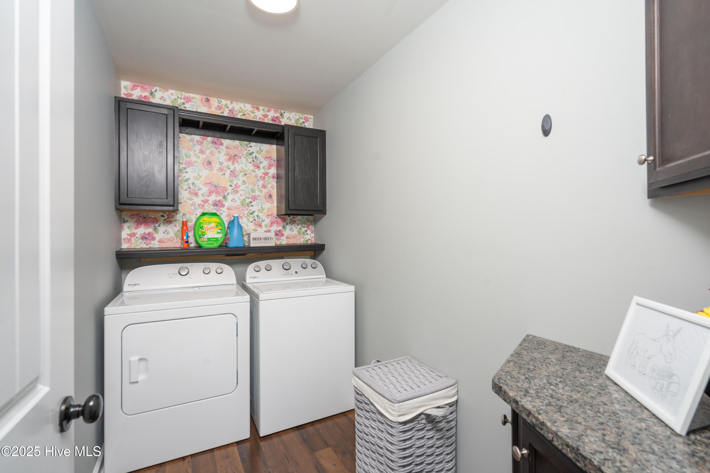 100495795 | Photo 21