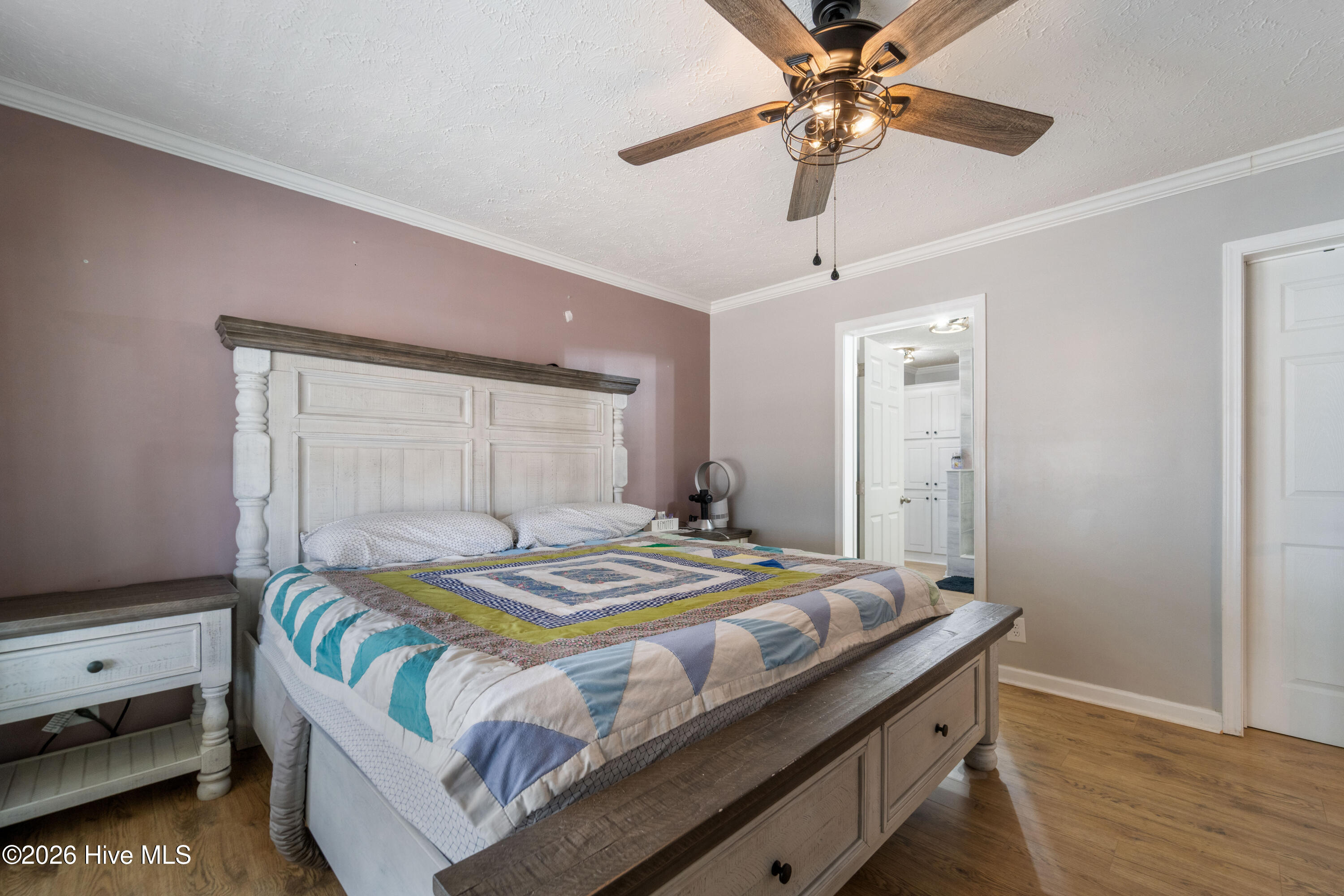 100547365 | Photo 11