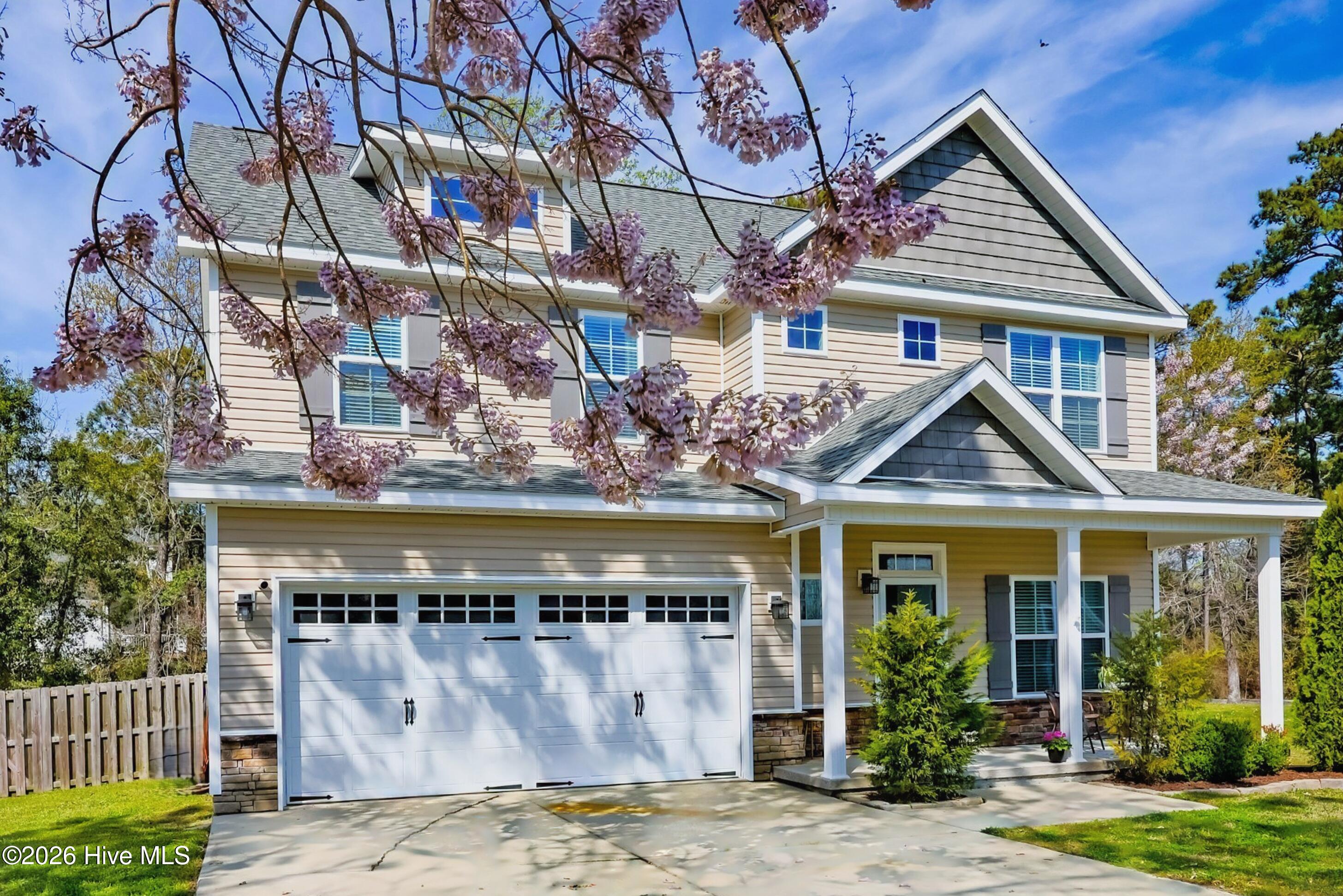 100562922 | Photo 40