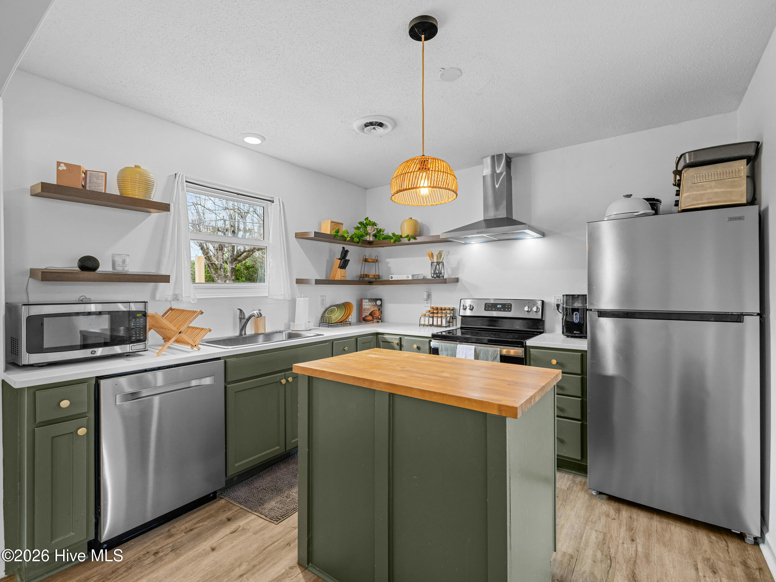 100556726 | Photo 29