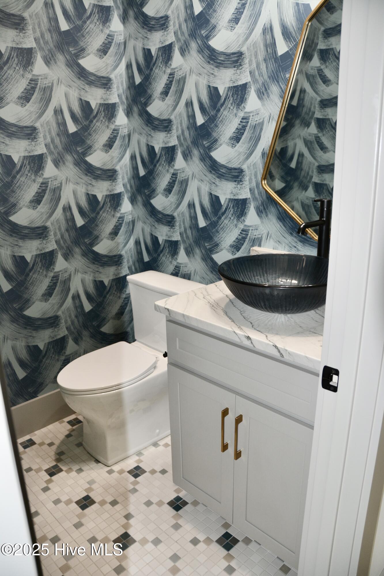 100508502 | Photo 47