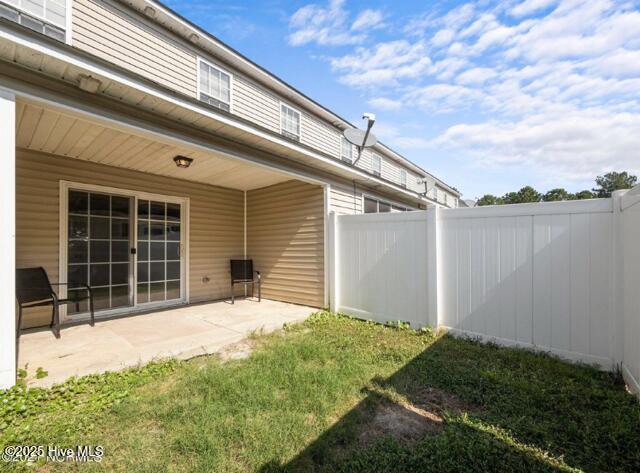 100546630 | Photo 33