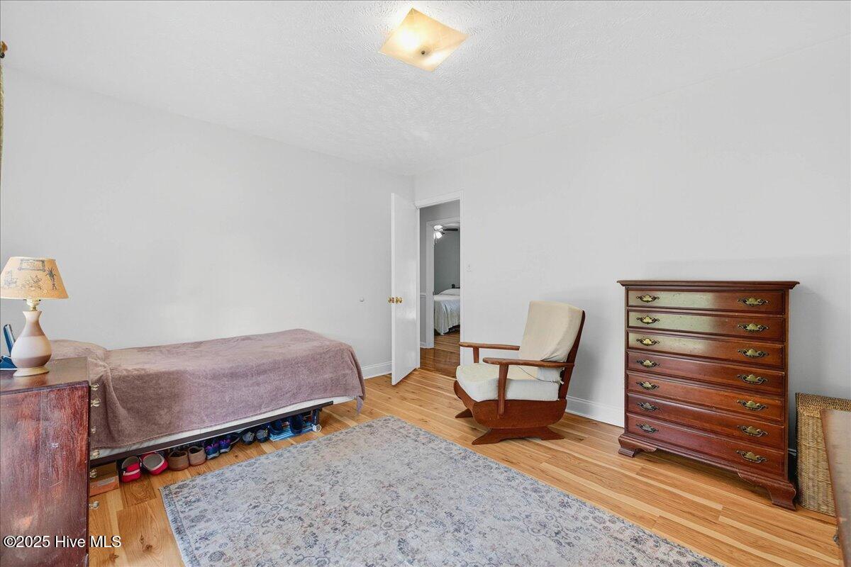 100533045 | Photo 21