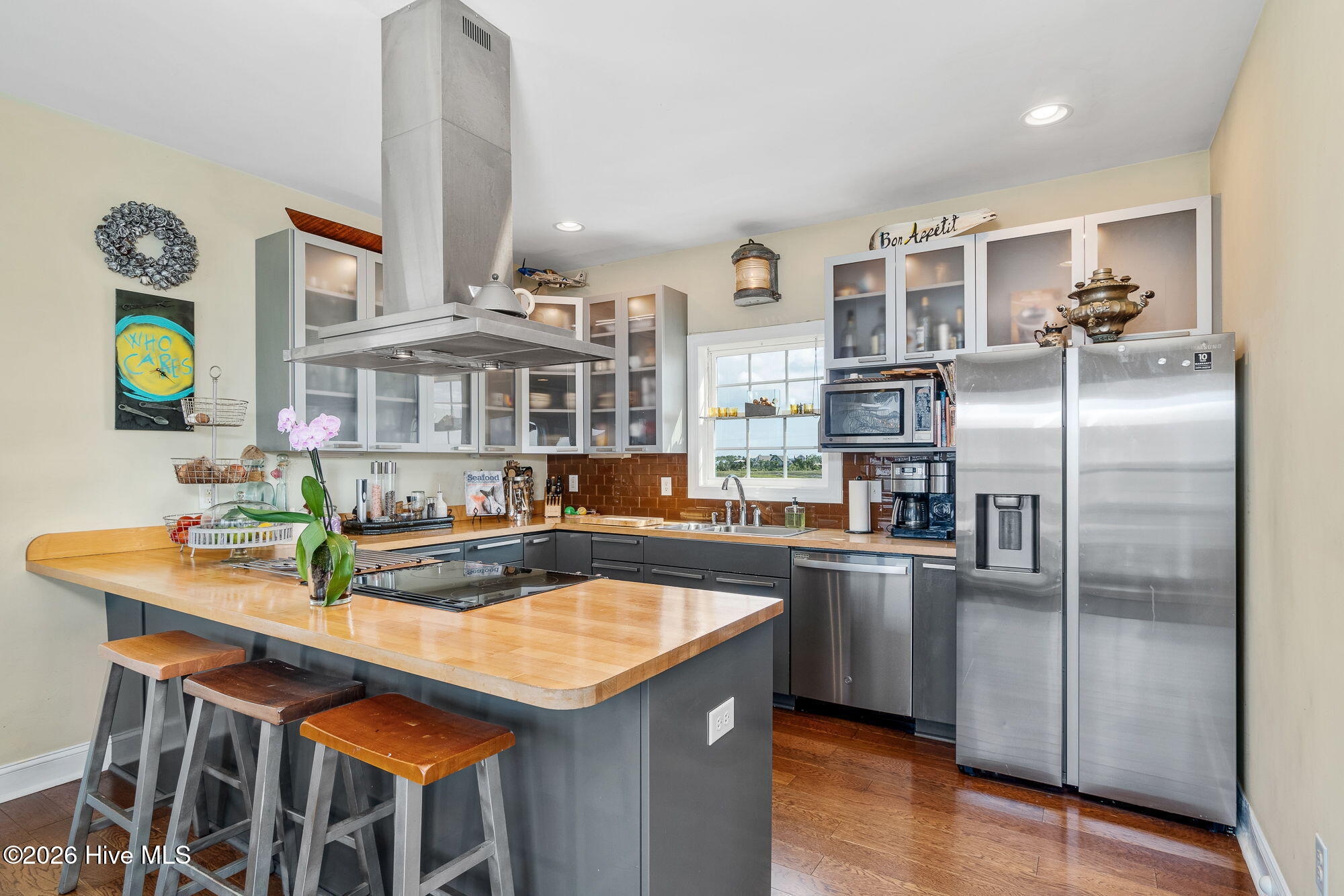 108 Swing Easy Lane, Harkers Island, NC, 28531