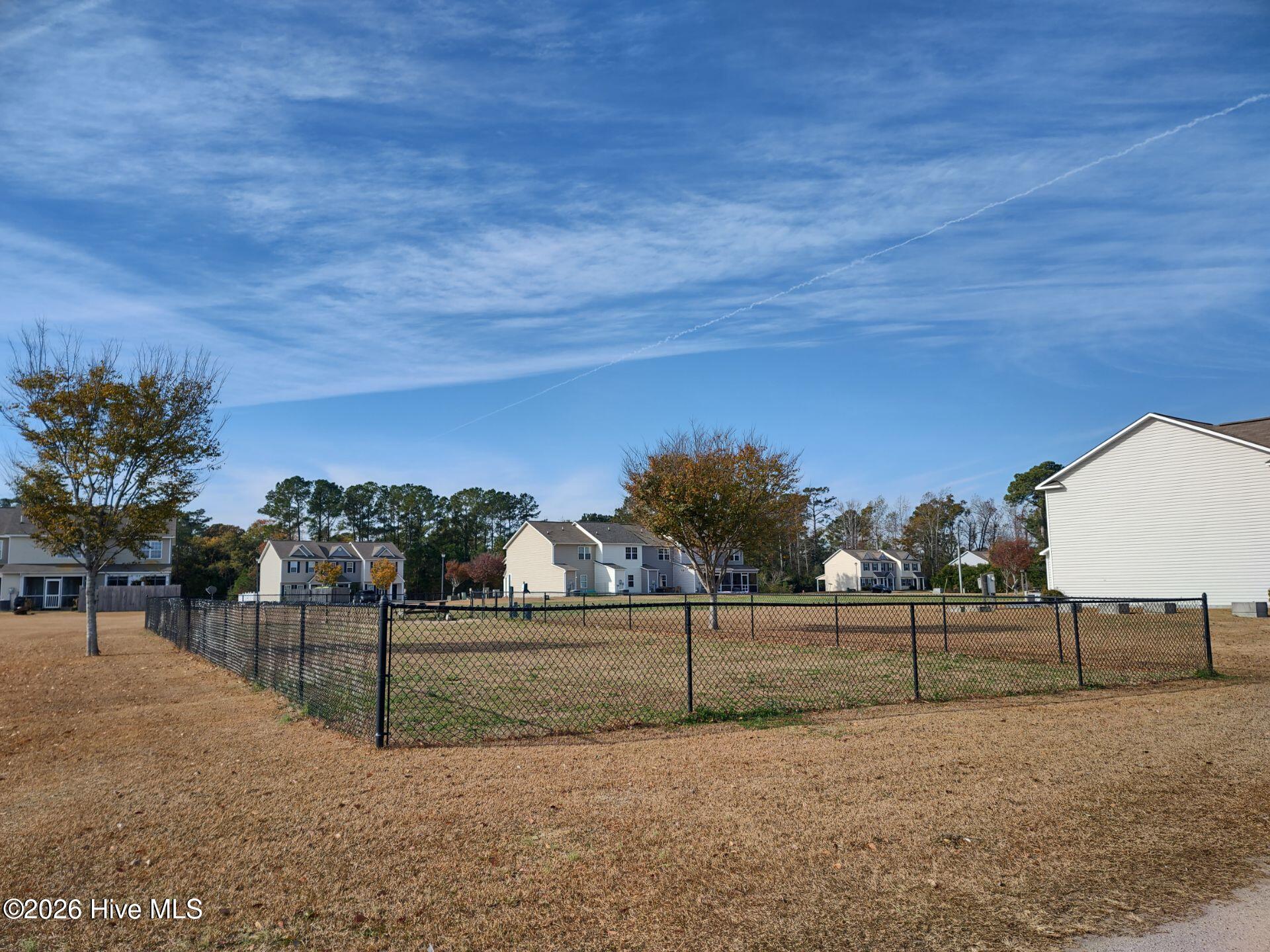 100564869 | Photo 23