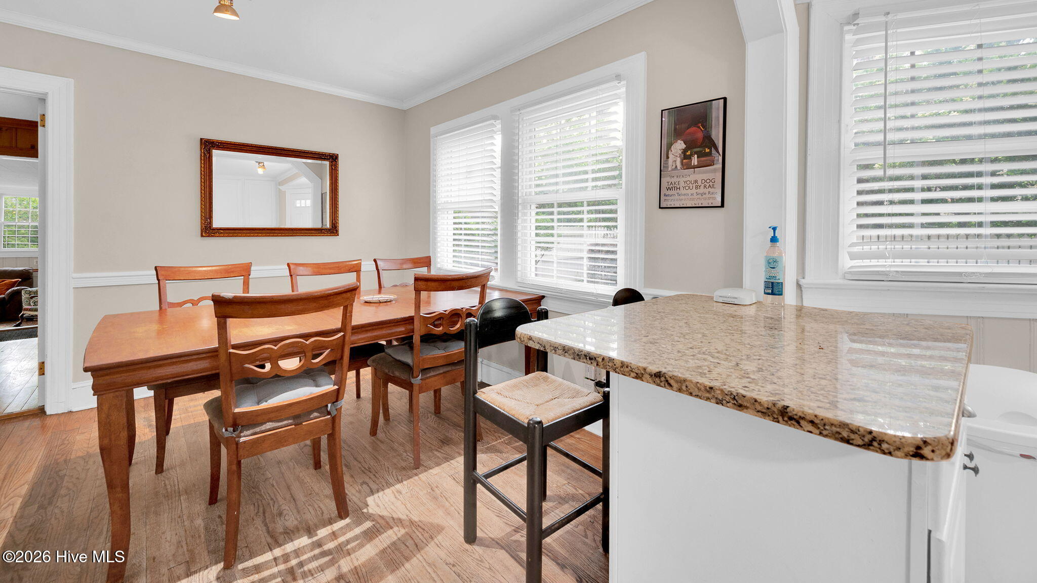 28-web-or-mls-1902 Sherwood Drive-29