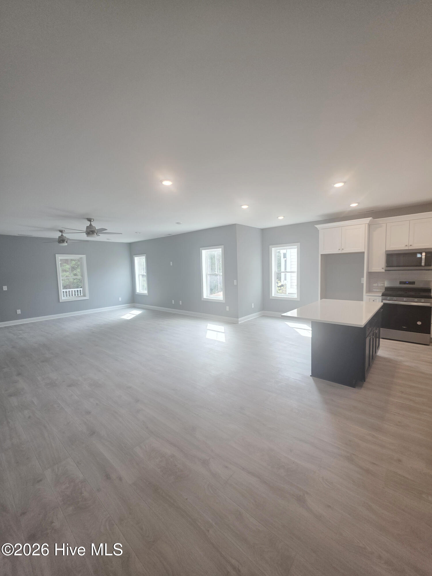 100530509 | Photo 28