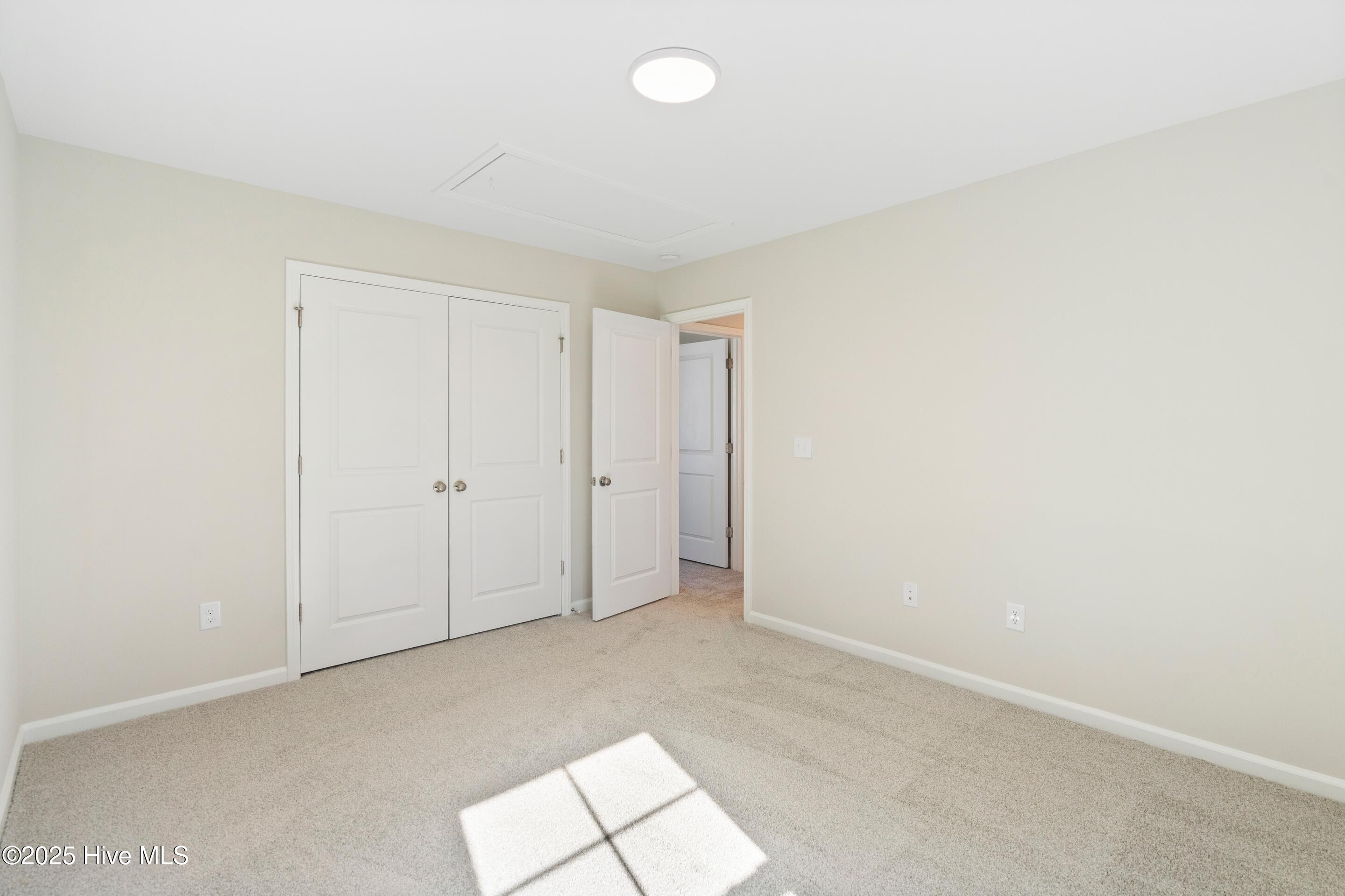 100543350 | Photo 30