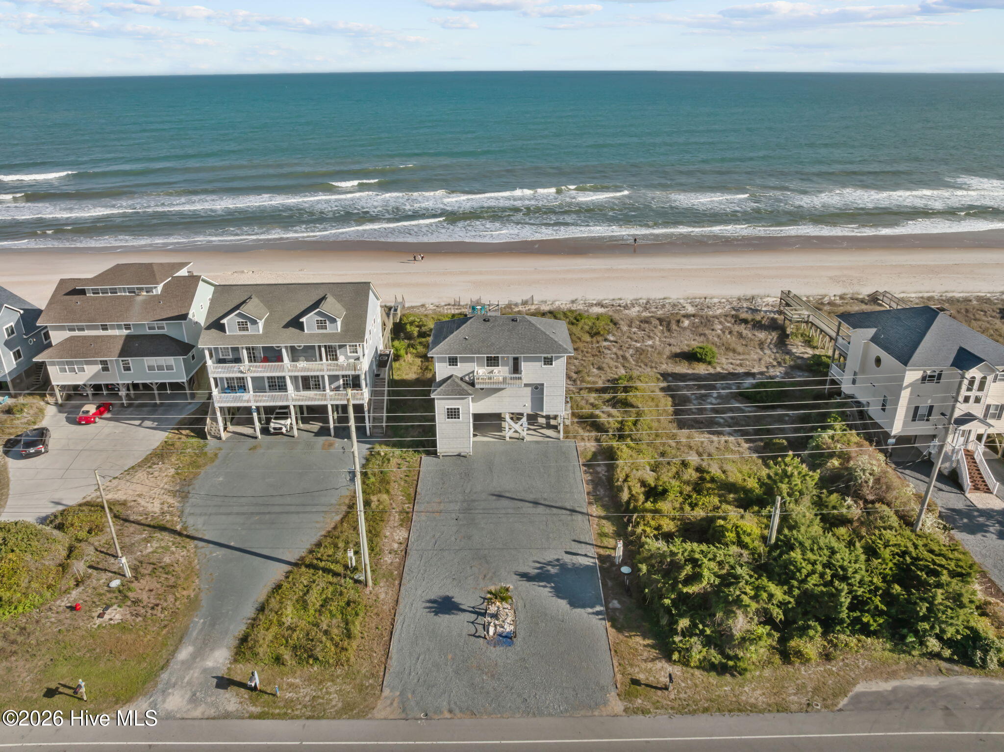 100567525 | Photo 52