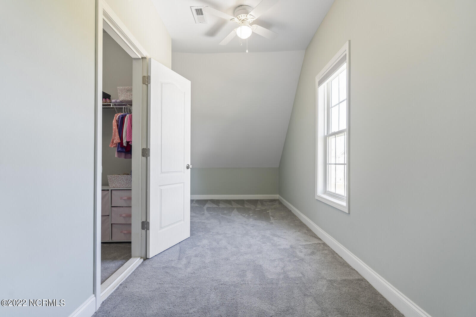 100556304 | Photo 47