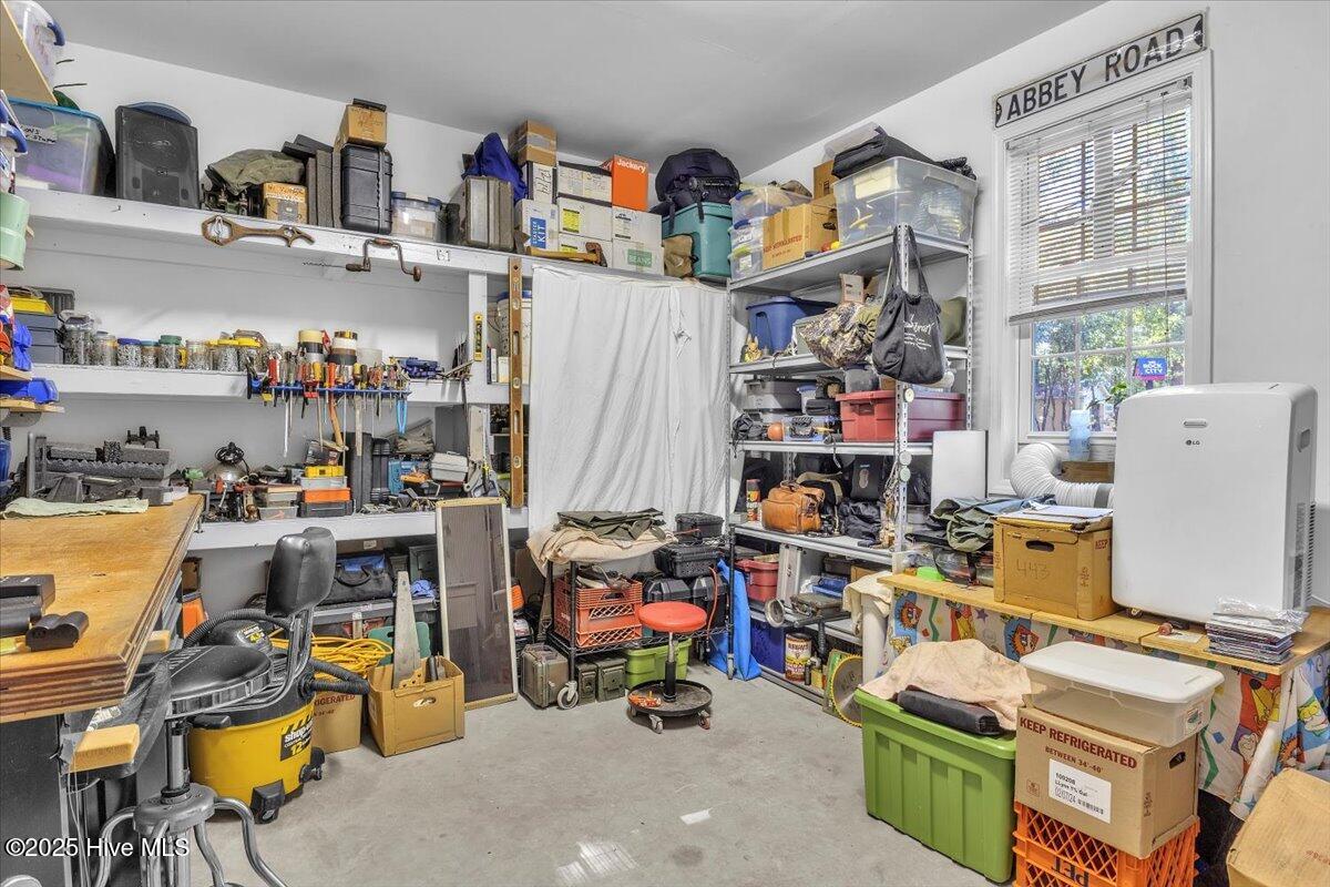 100536639 | Photo 50