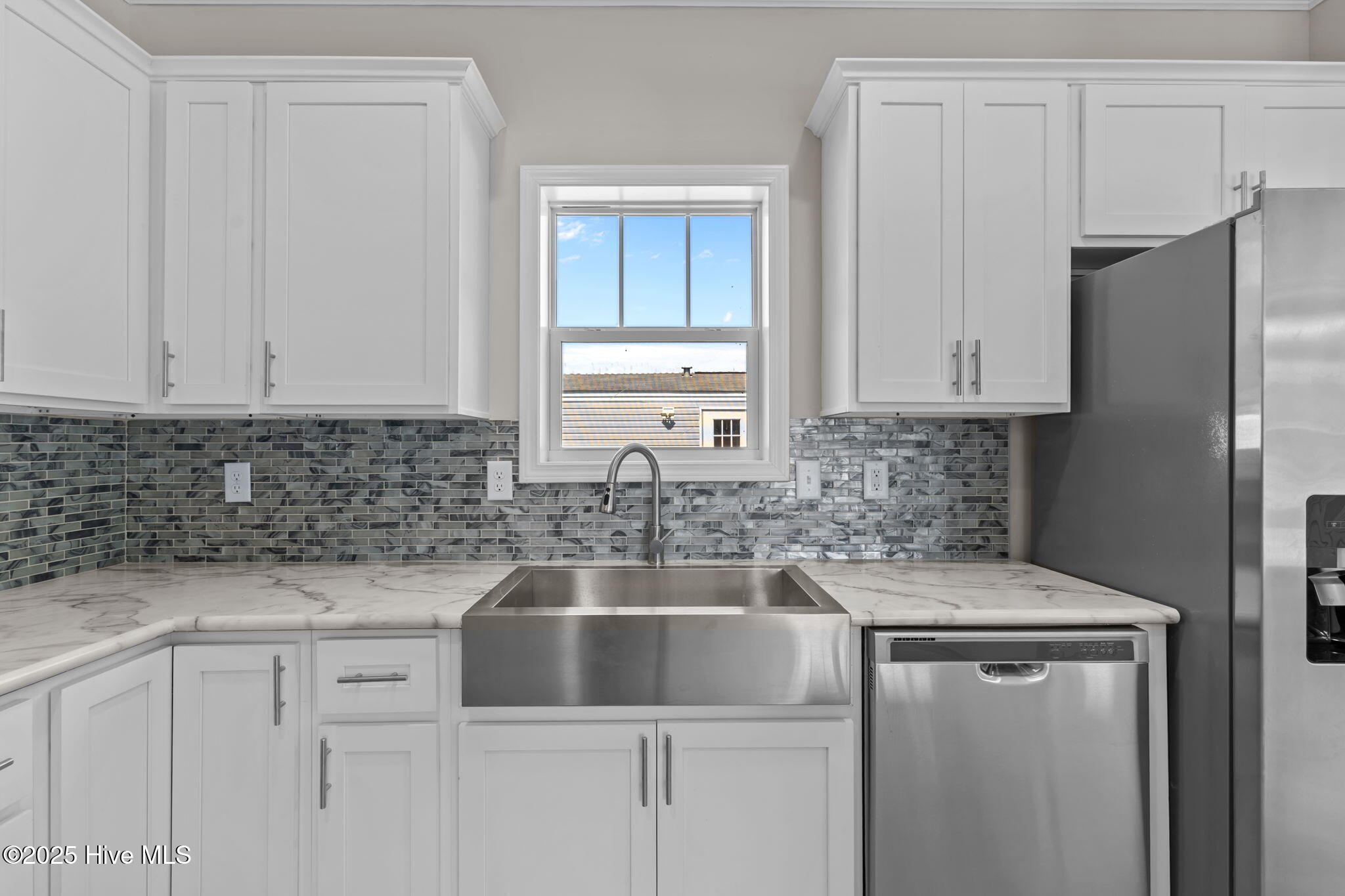 100529726 | Photo 14