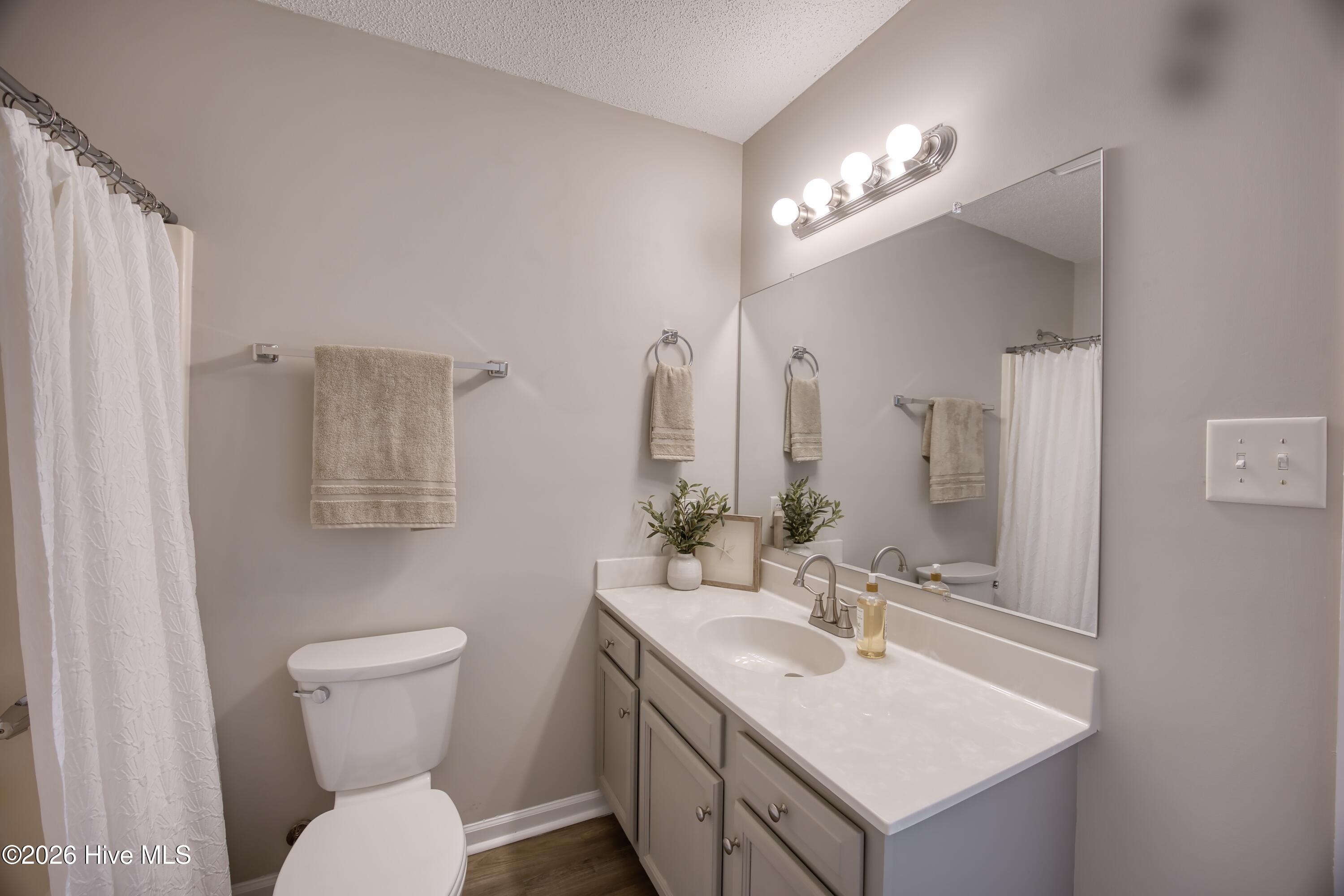 100561952 | Photo 17