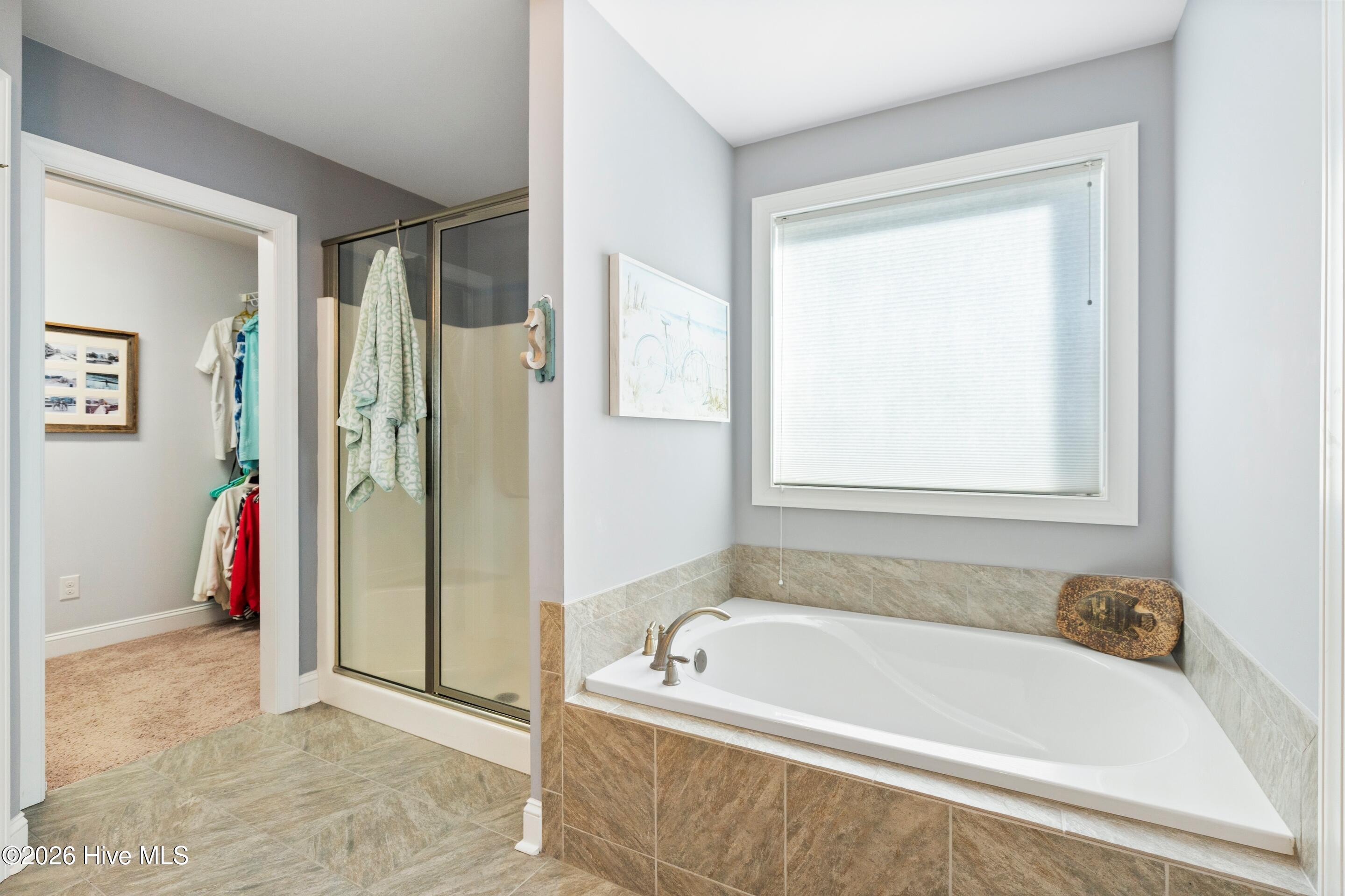 100549169 | Photo 34