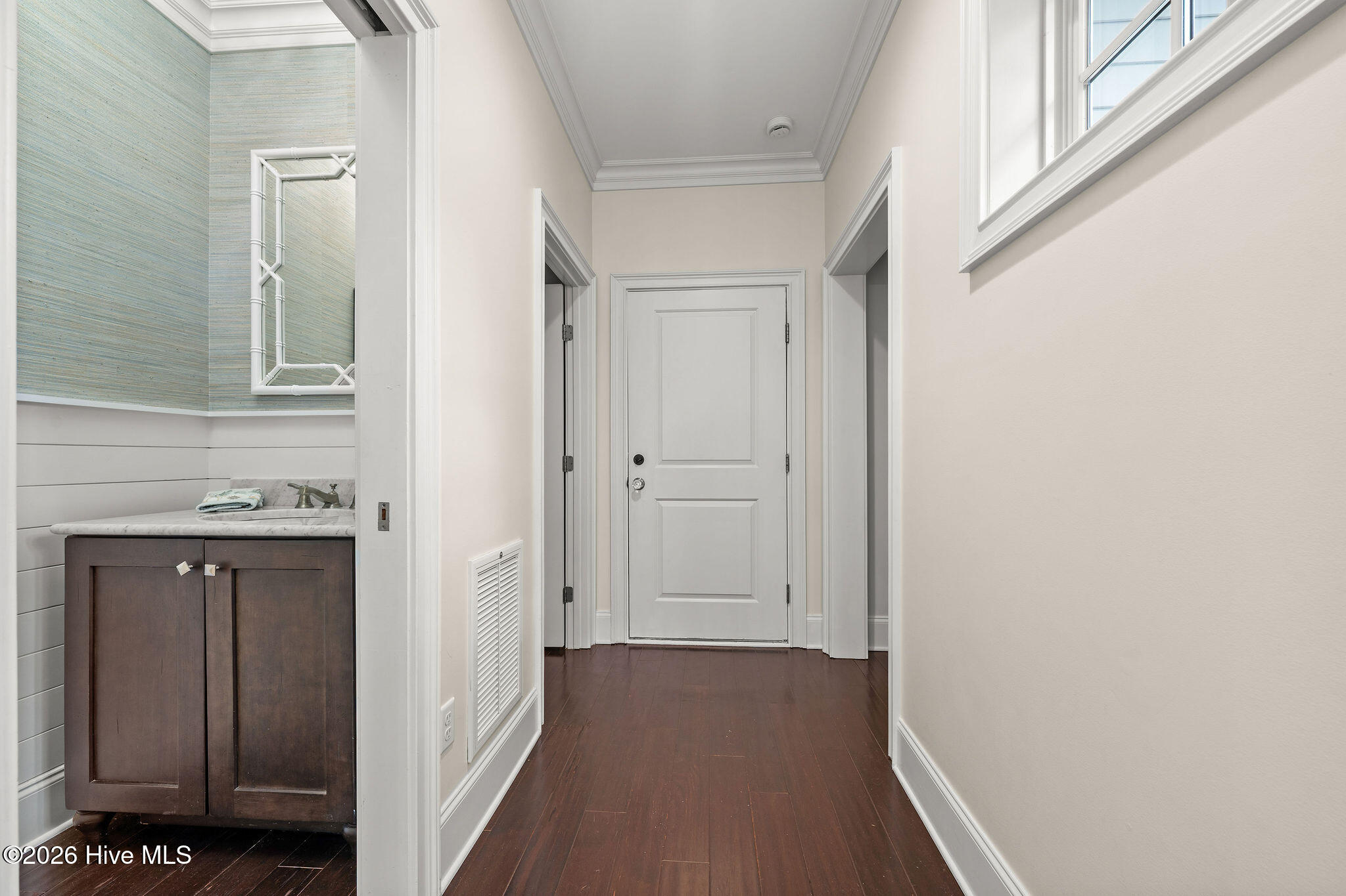 100553604 | Photo 56