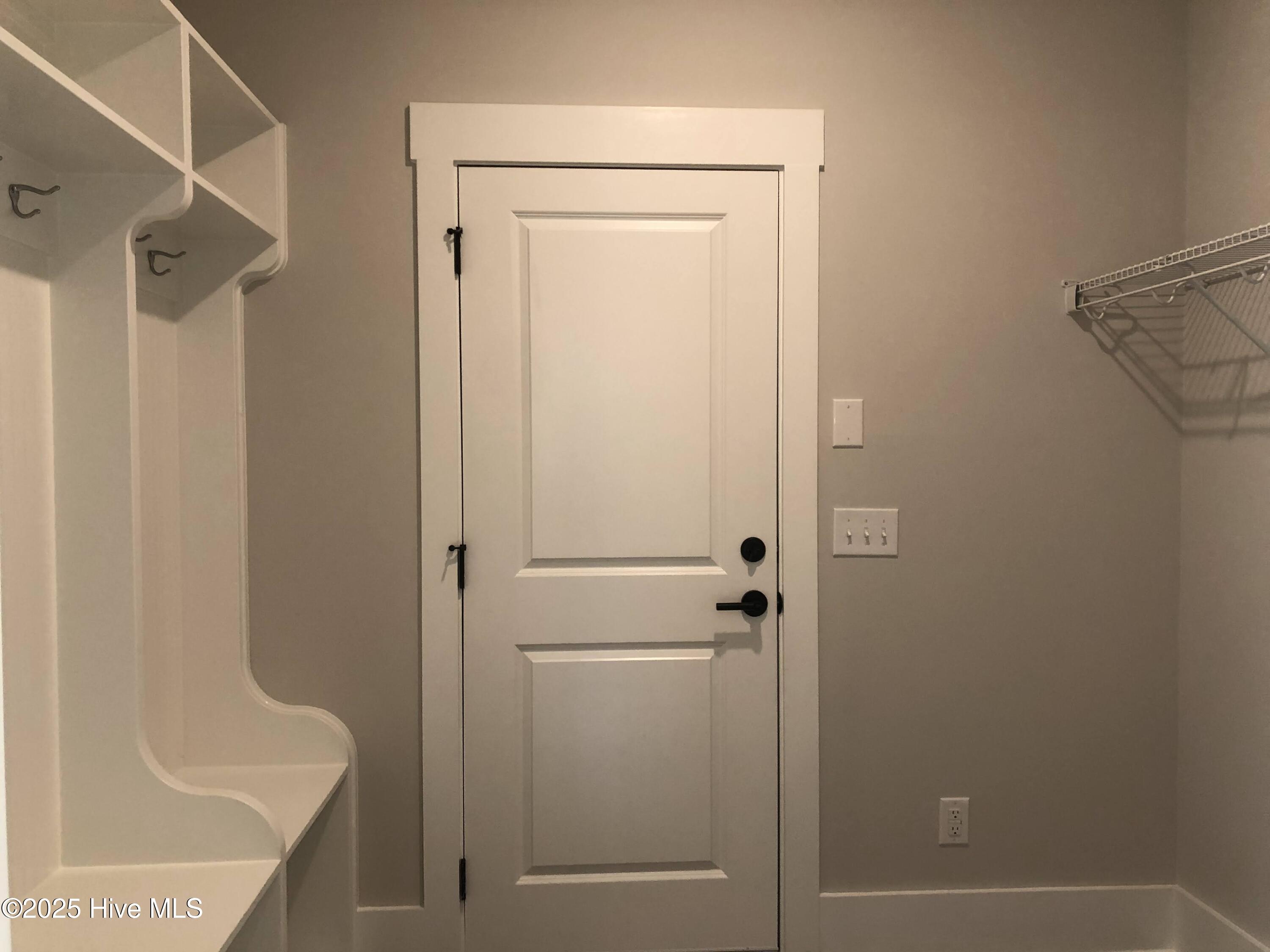 100492492 | Photo 14