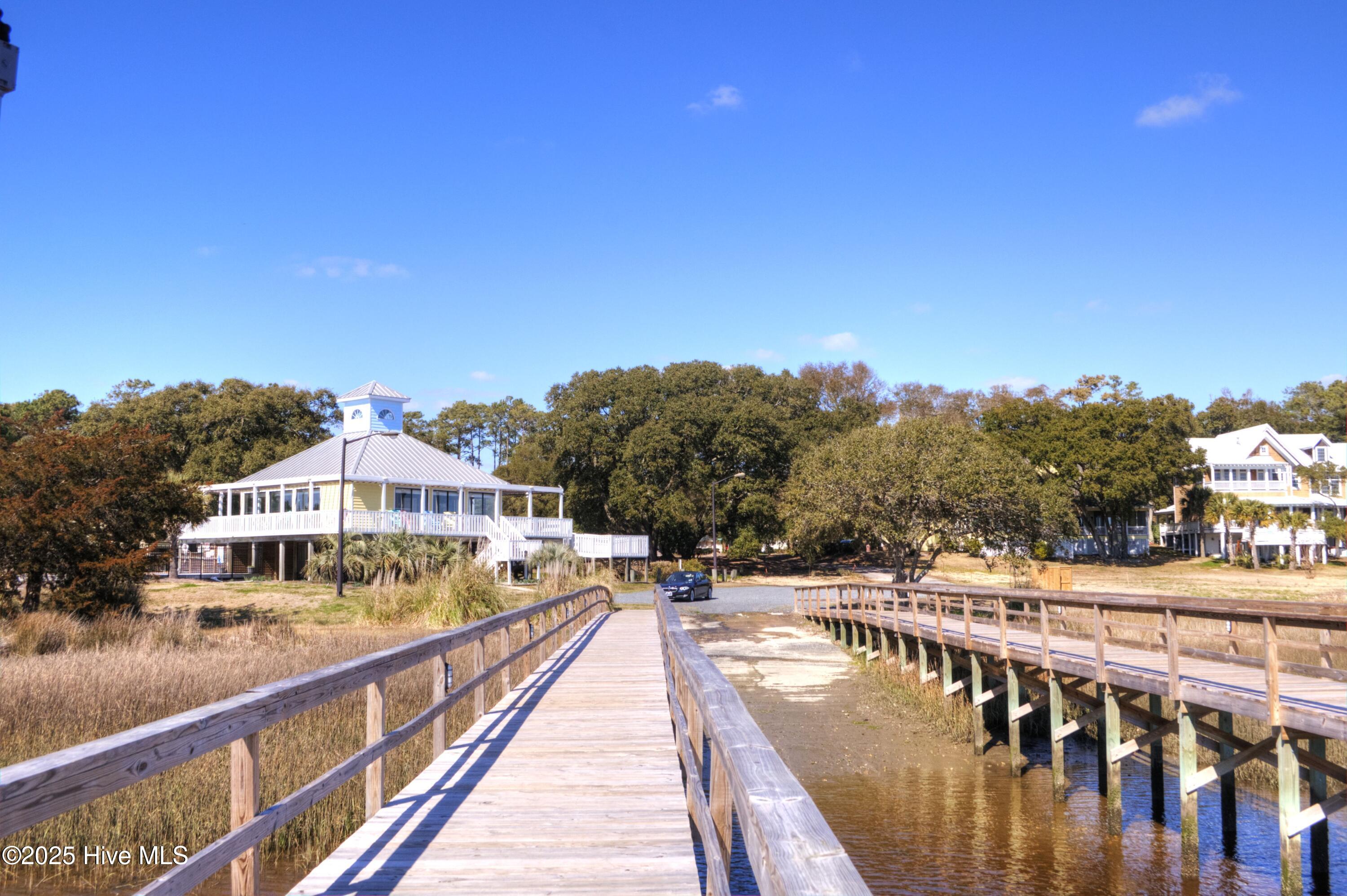 100541549 | Photo 38