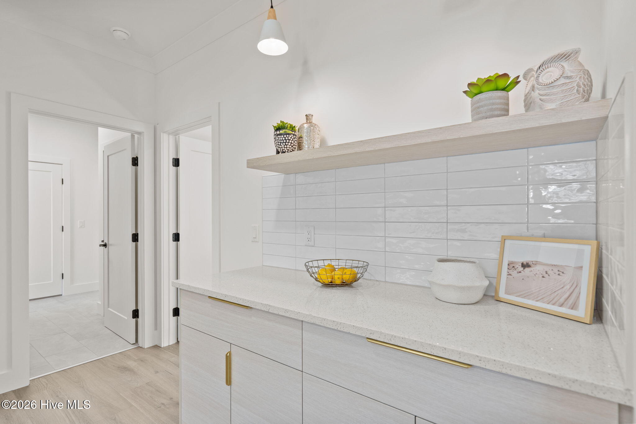 100553901 | Photo 19