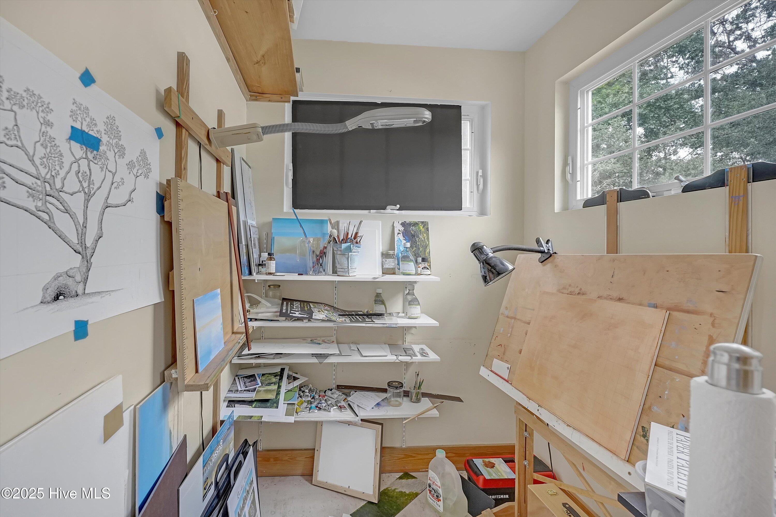 100530125 | Photo 46