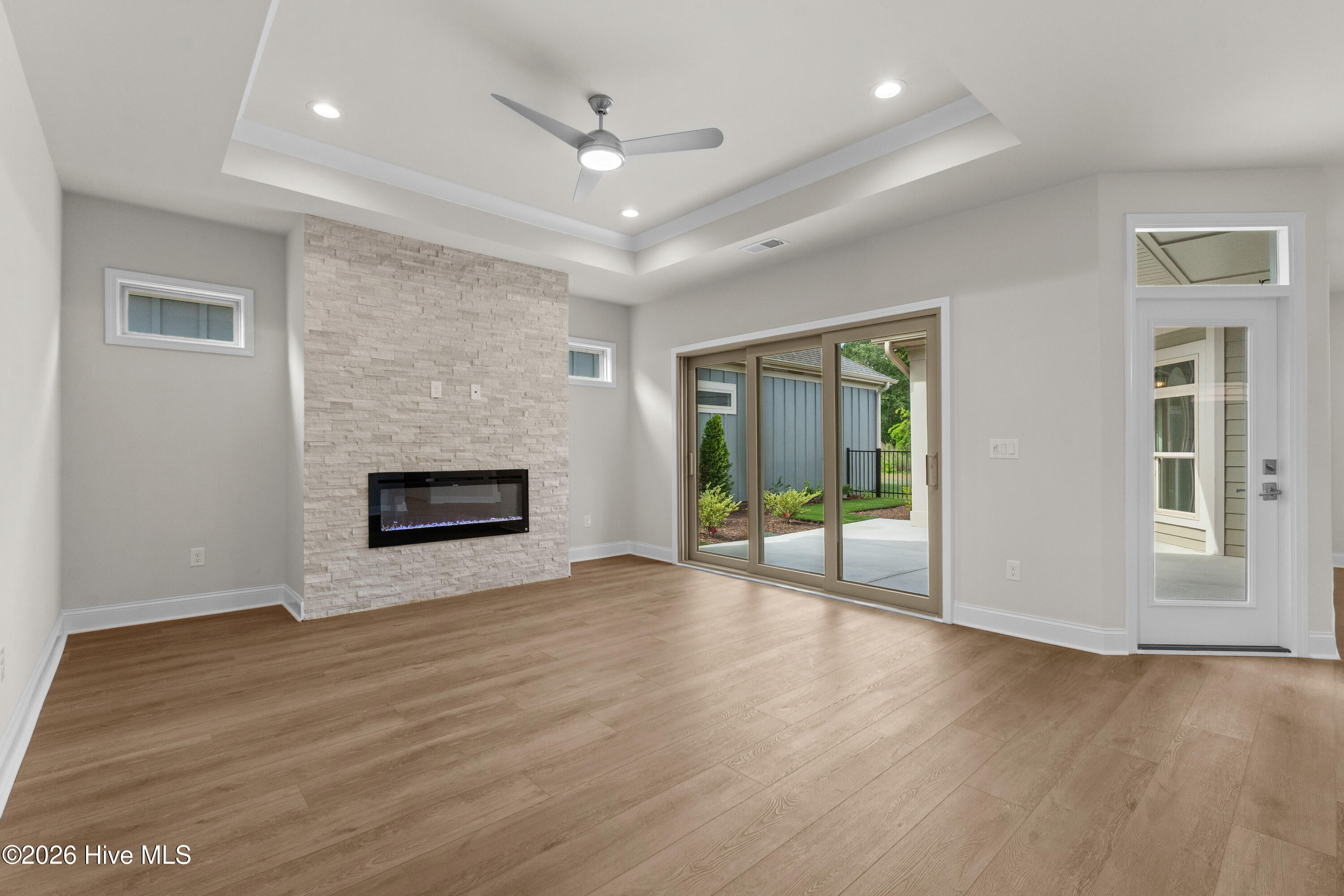 1033 Northbridge Court NW 5