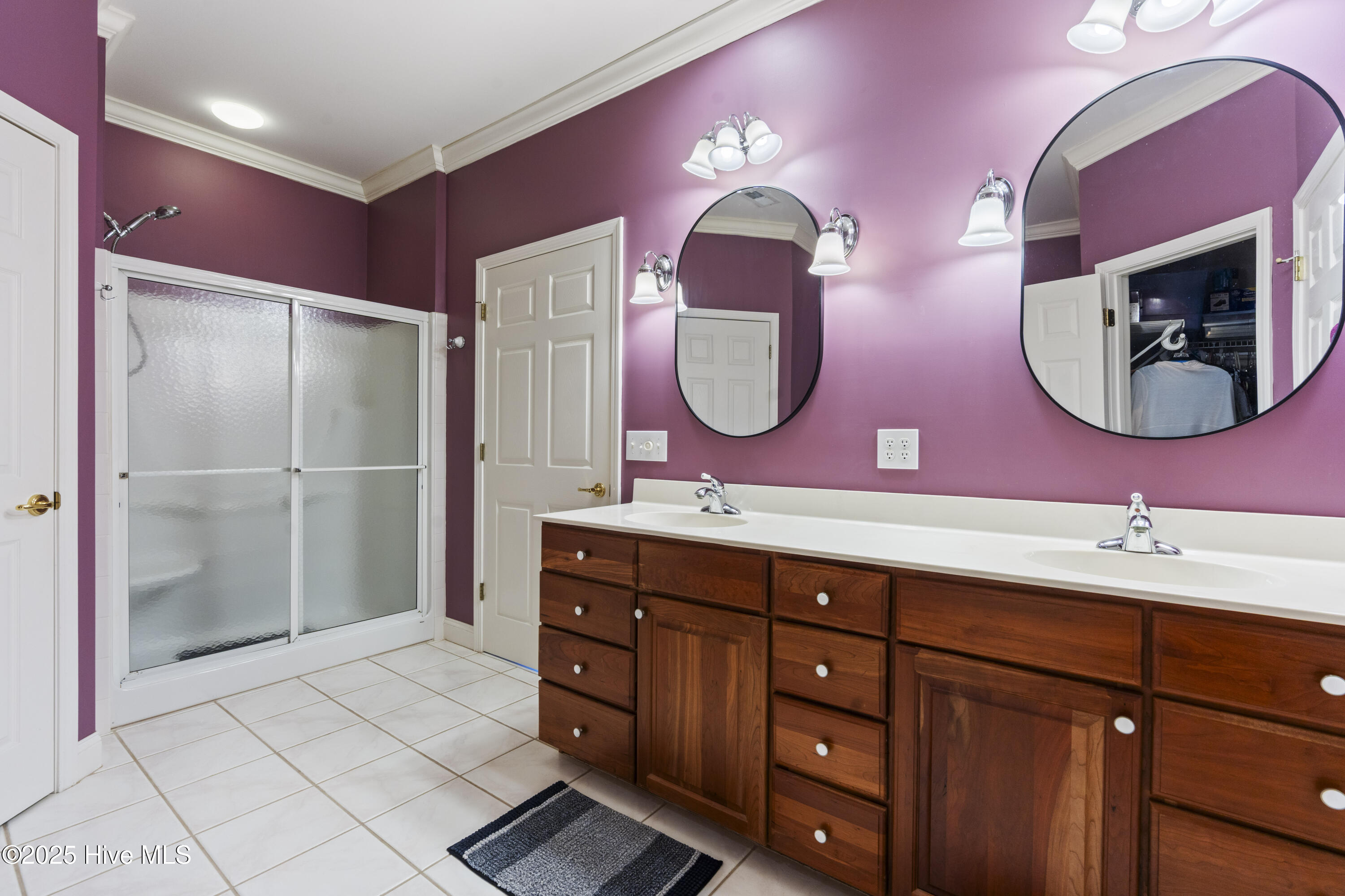 100511764 | Photo 27