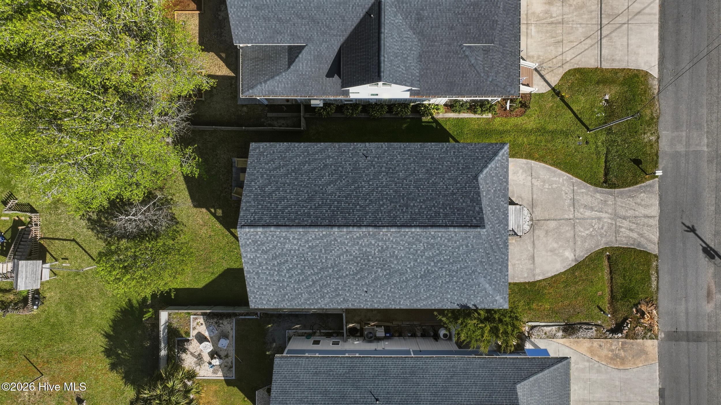 100565799 | Photo 36