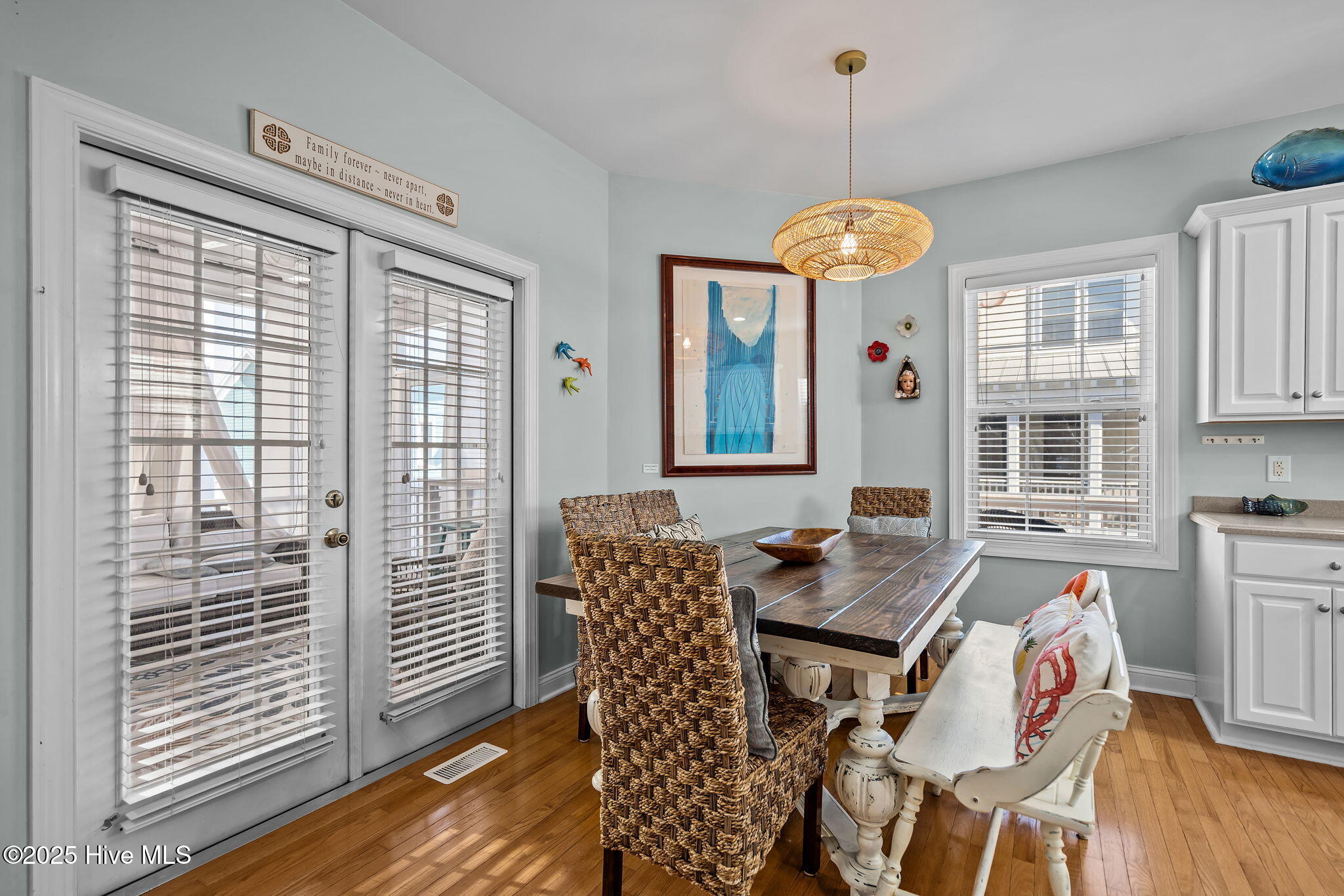 100546584 | Photo 26