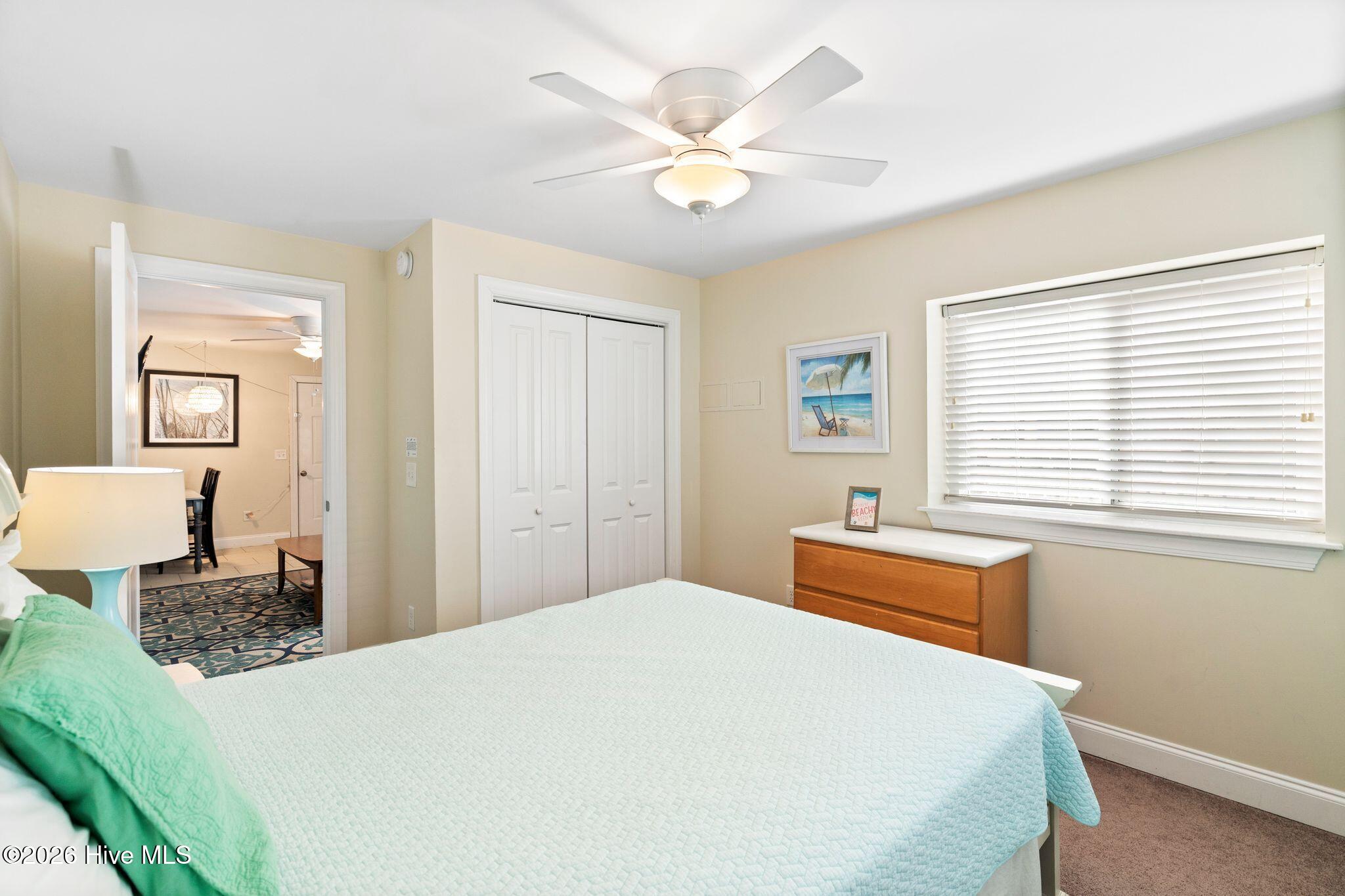 100561242 | Photo 38