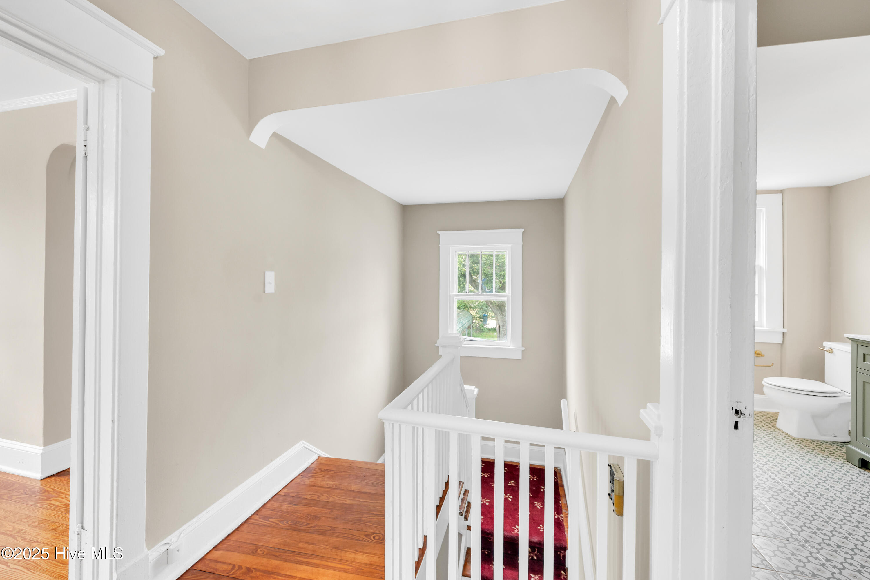 100522192 | Photo 27