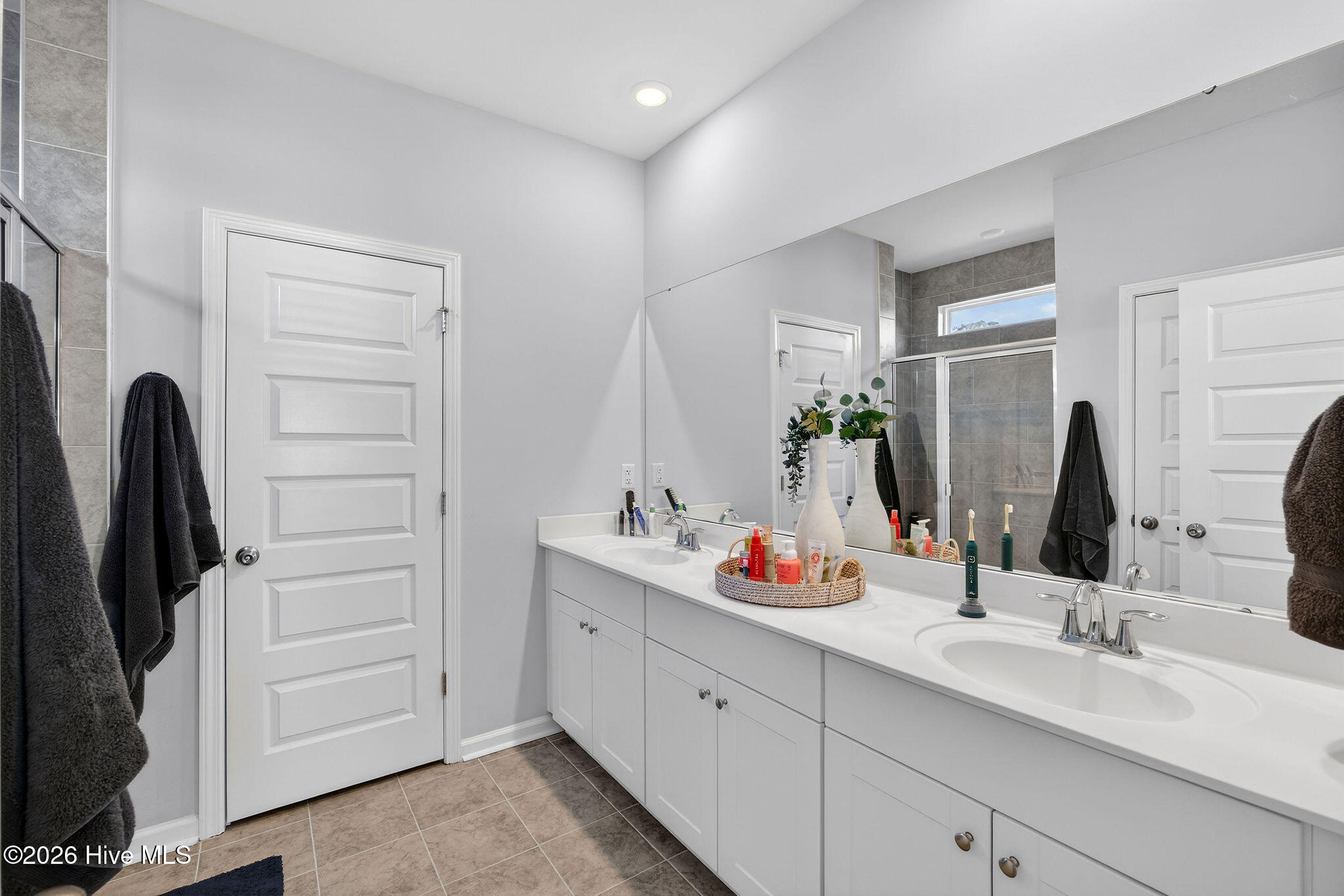 100550096 | Photo 28