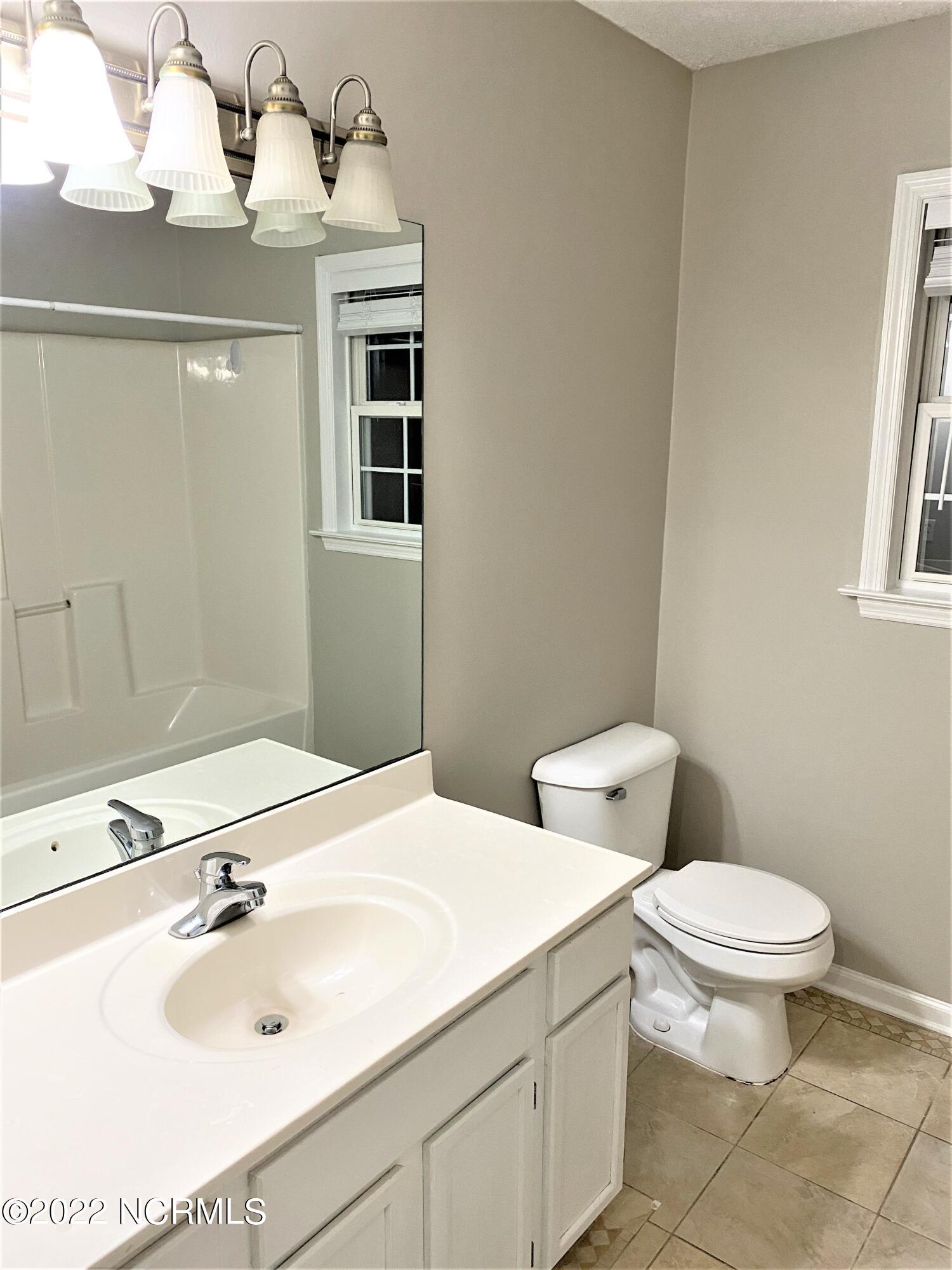 100565179 | Photo 14