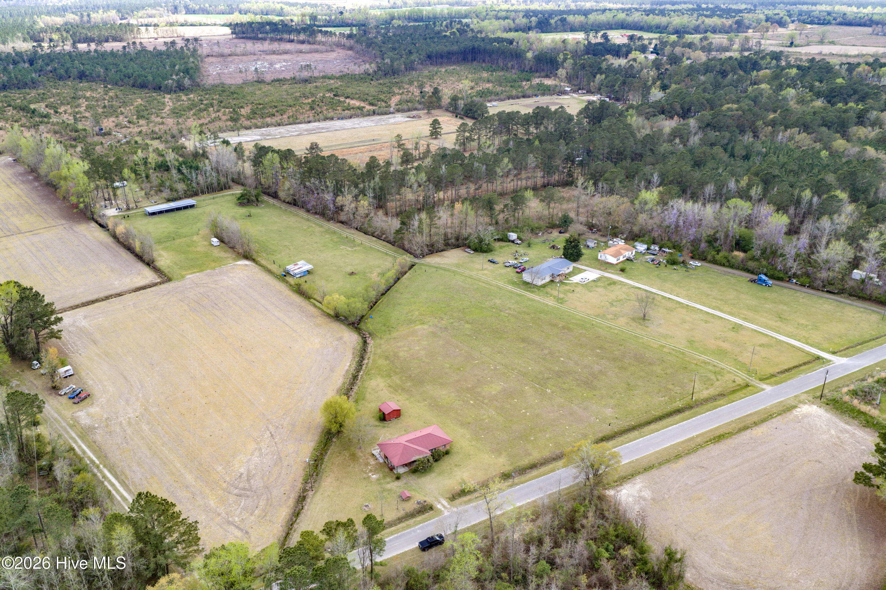 100562907 | Photo 13