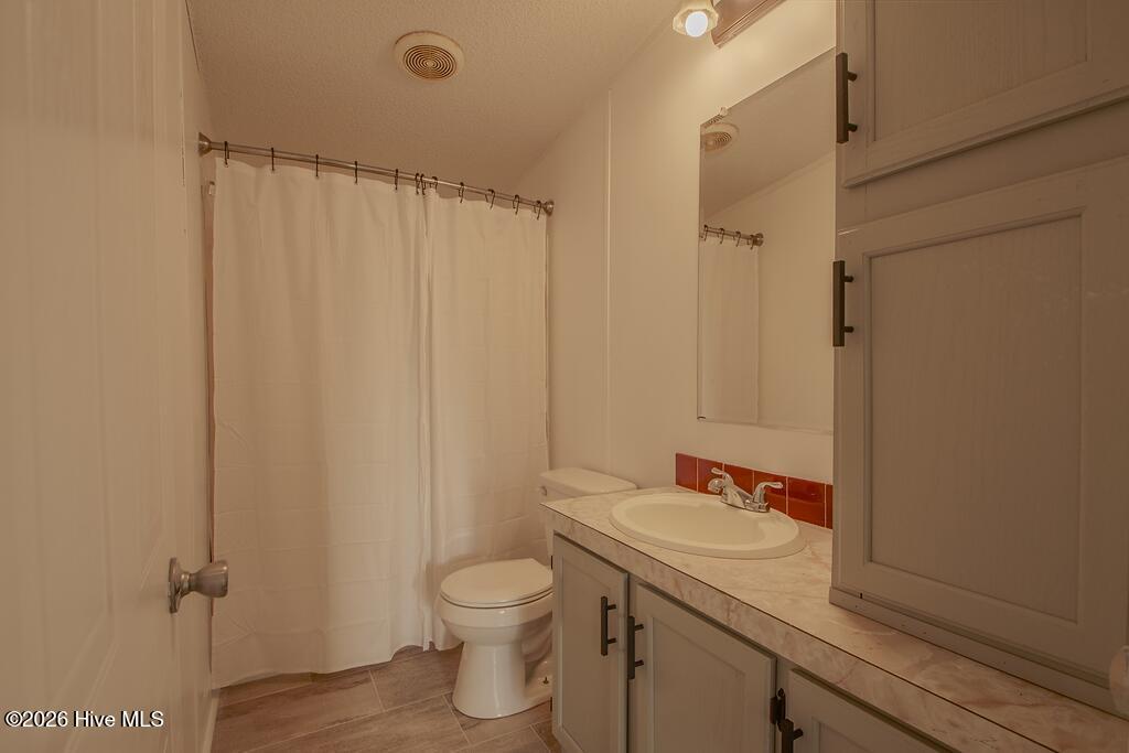 100560483 | Photo 25