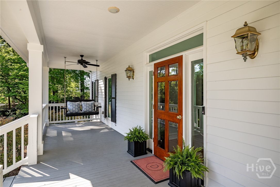 385 Woodward Way