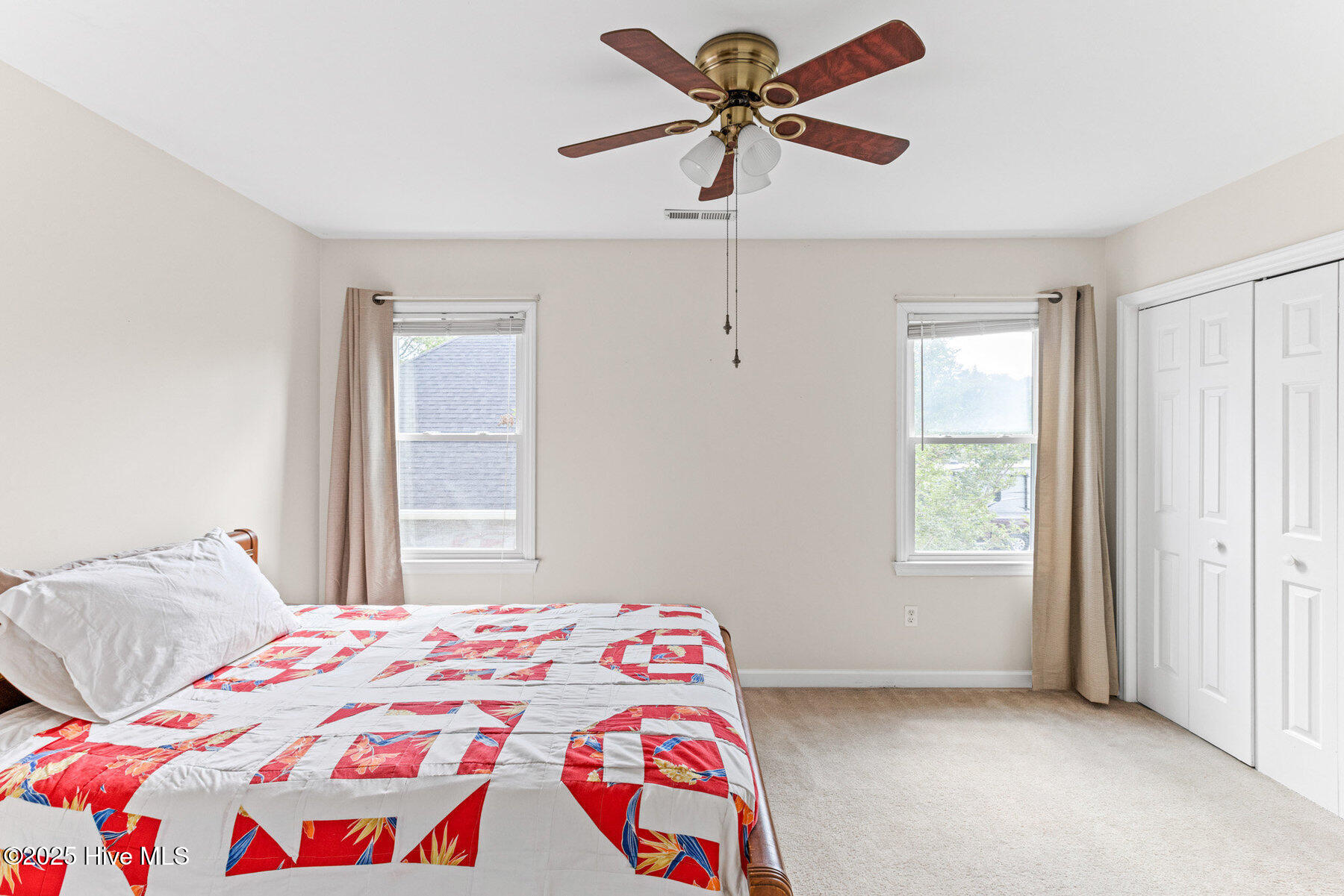 100505996 | Photo 29