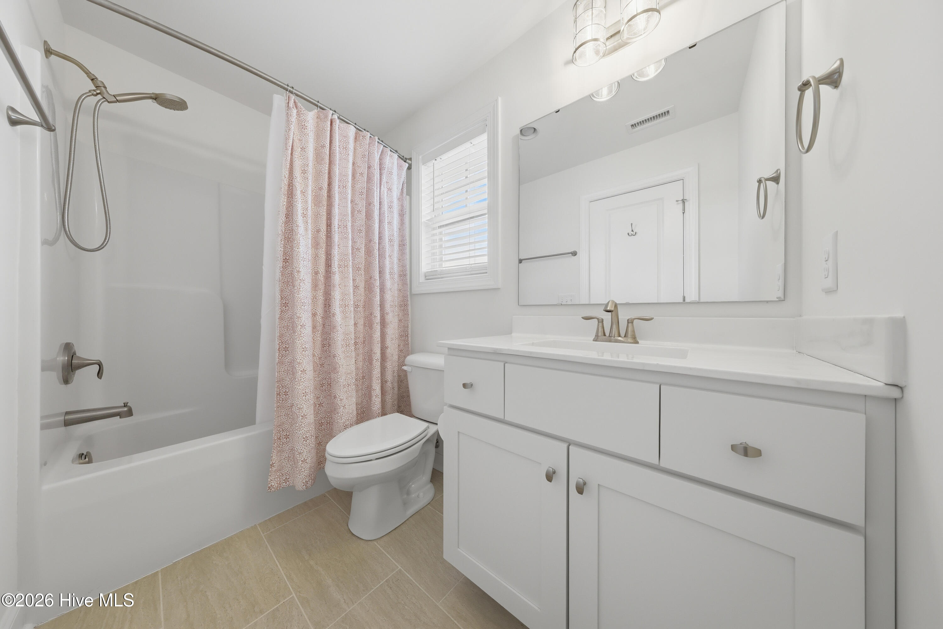 100558751 | Photo 31