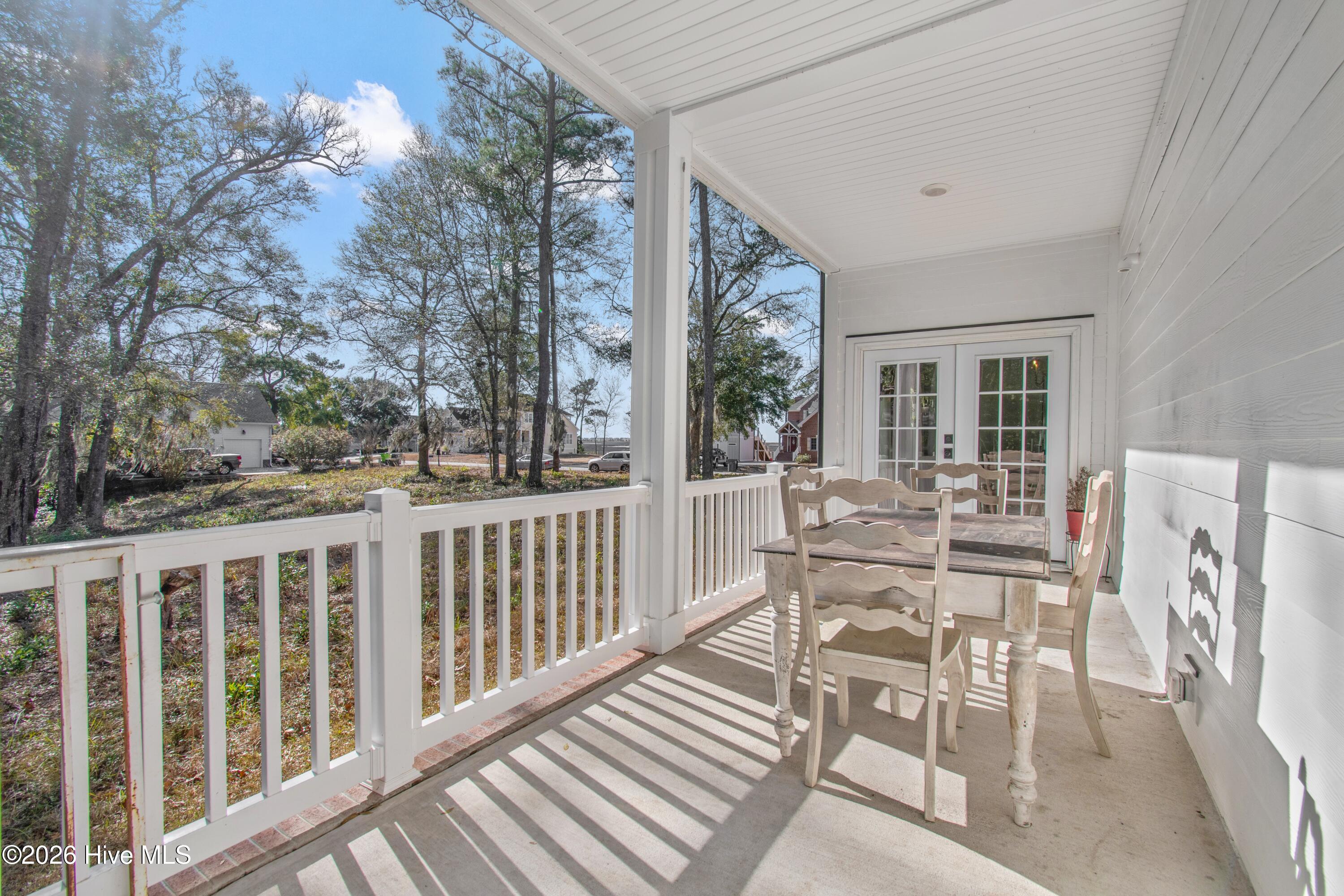 100550305 | Photo 48